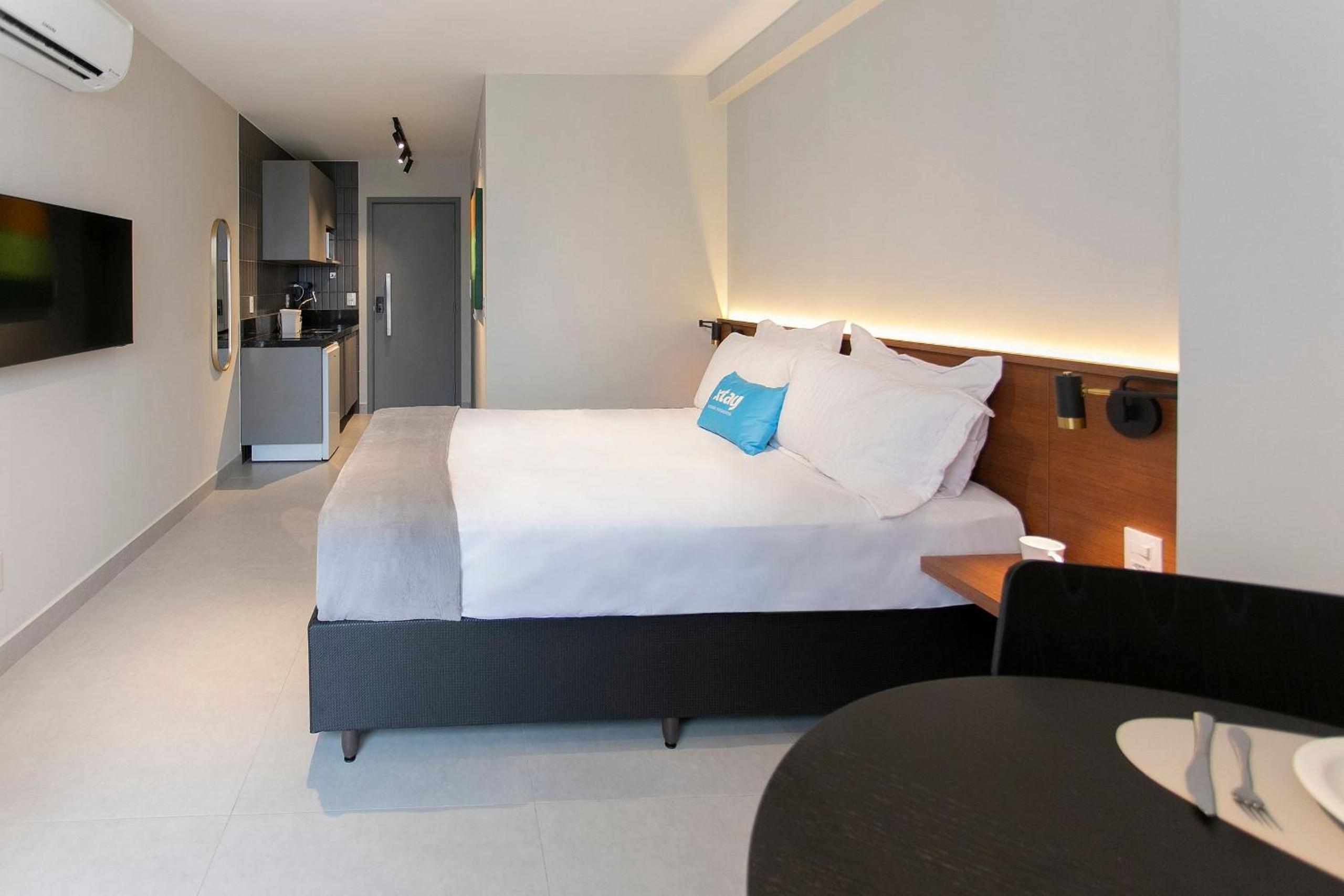 Simple Smart By Xtay - Bleisure in João Pessoa: pool, gym, and laundry near Tropical Center and HNSN