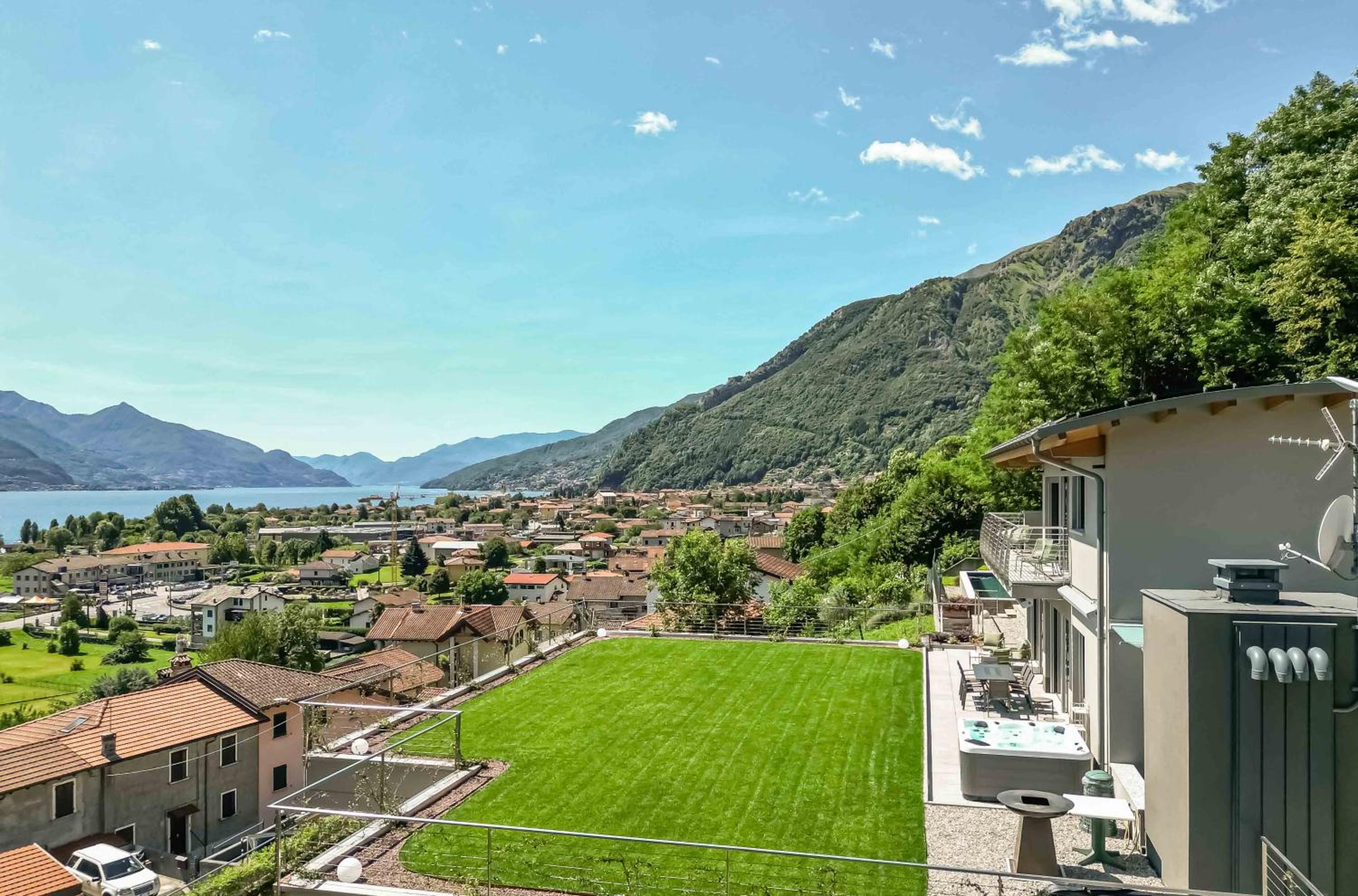 Villa Afrodite Lake Como - Luxury Italian Design by 