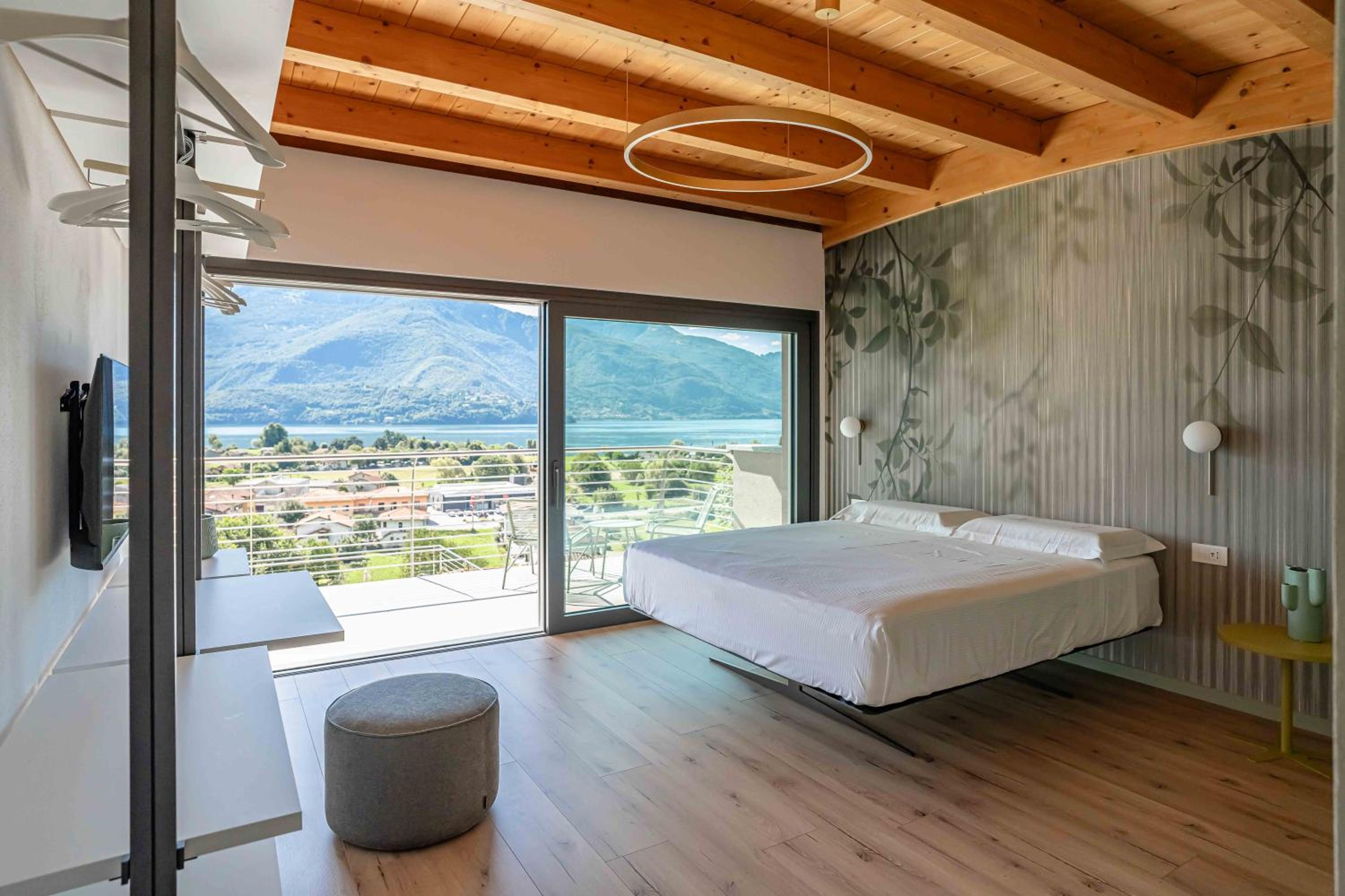 Villa Afrodite Lake Como - Luxury Italian Design by 