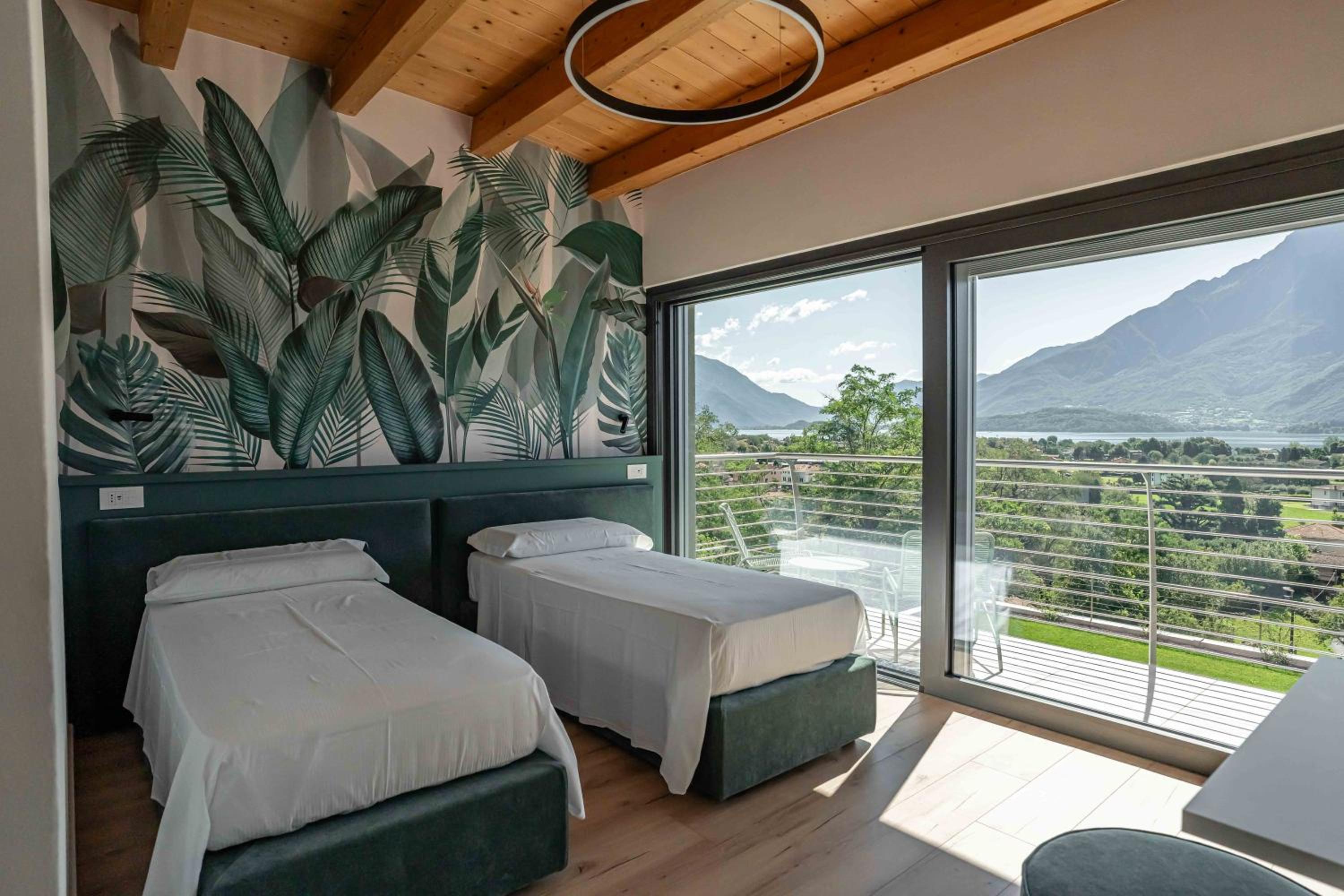 Villa Afrodite Lake Como - Luxury Italian Design by 