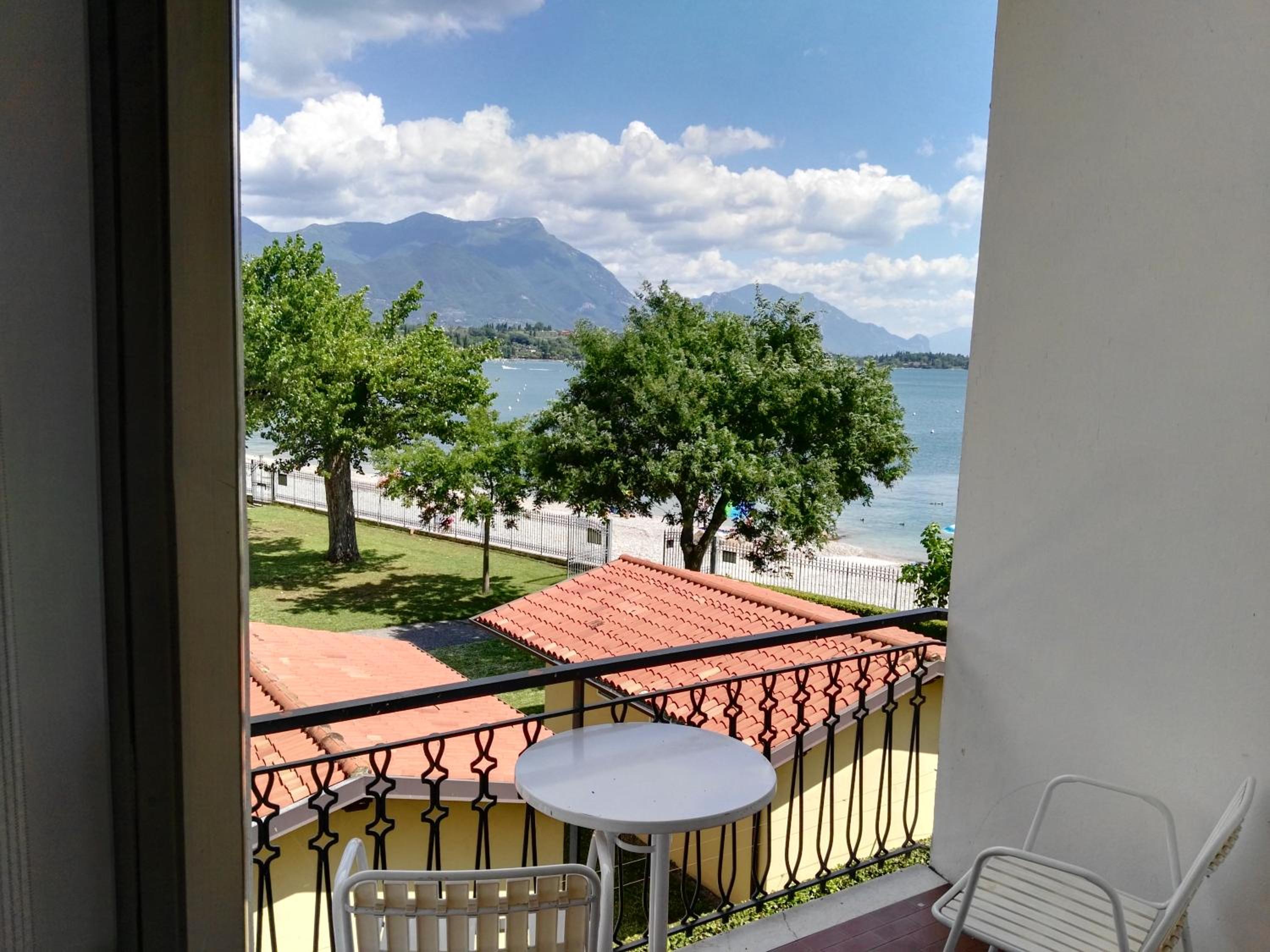 balcony