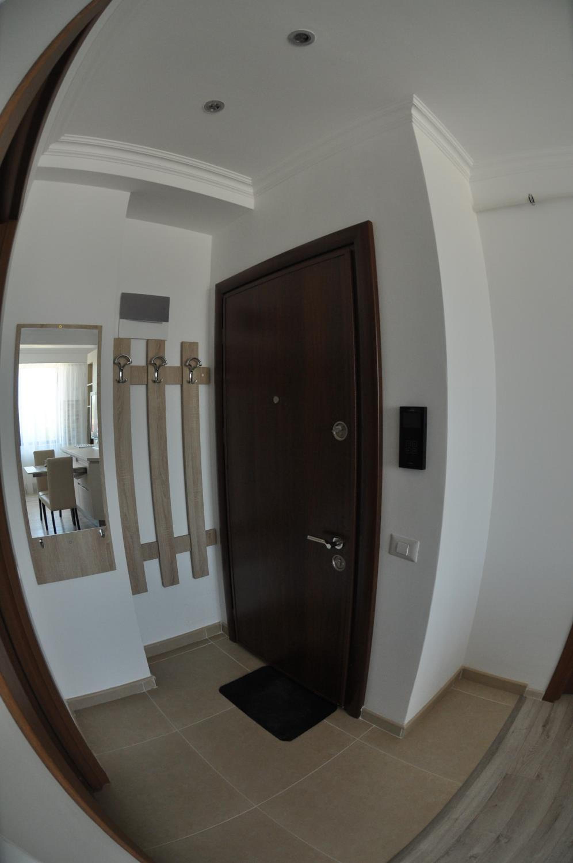 Solid Residence Oana