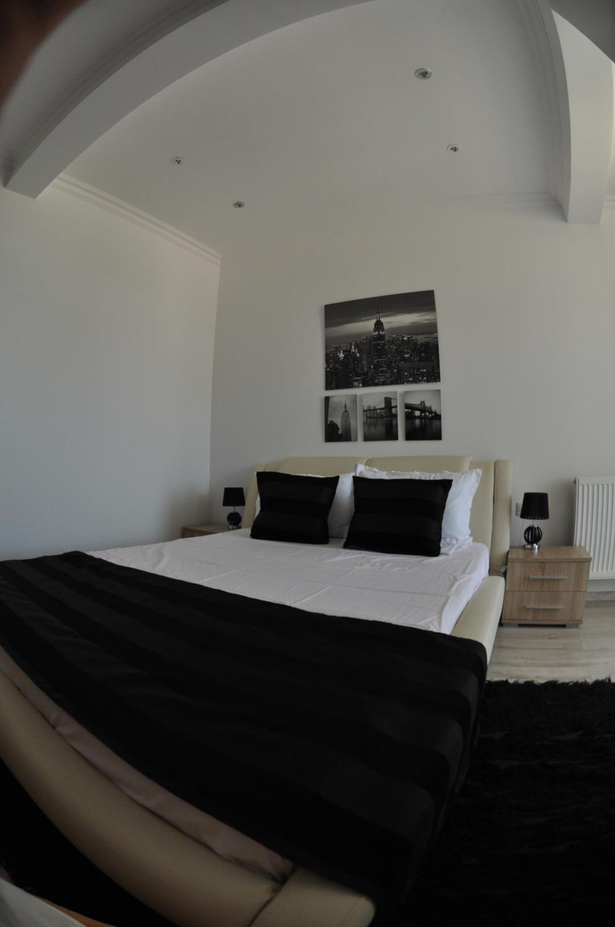 Solid Residence Oana