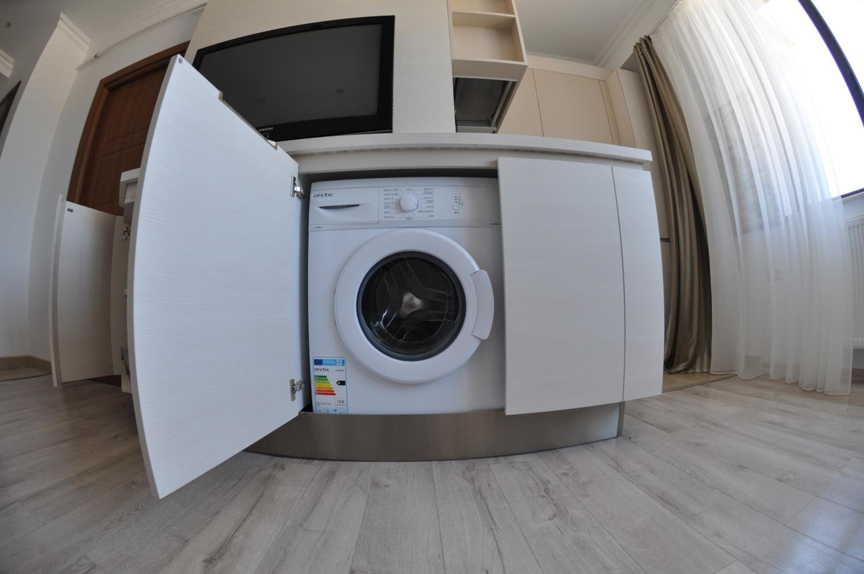 Solid Residence Oana