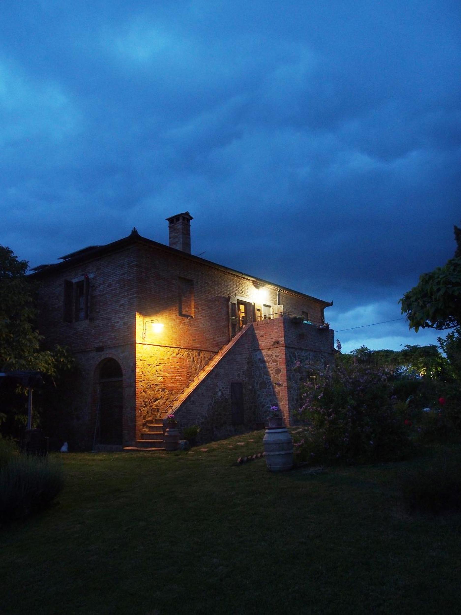 Photo 43