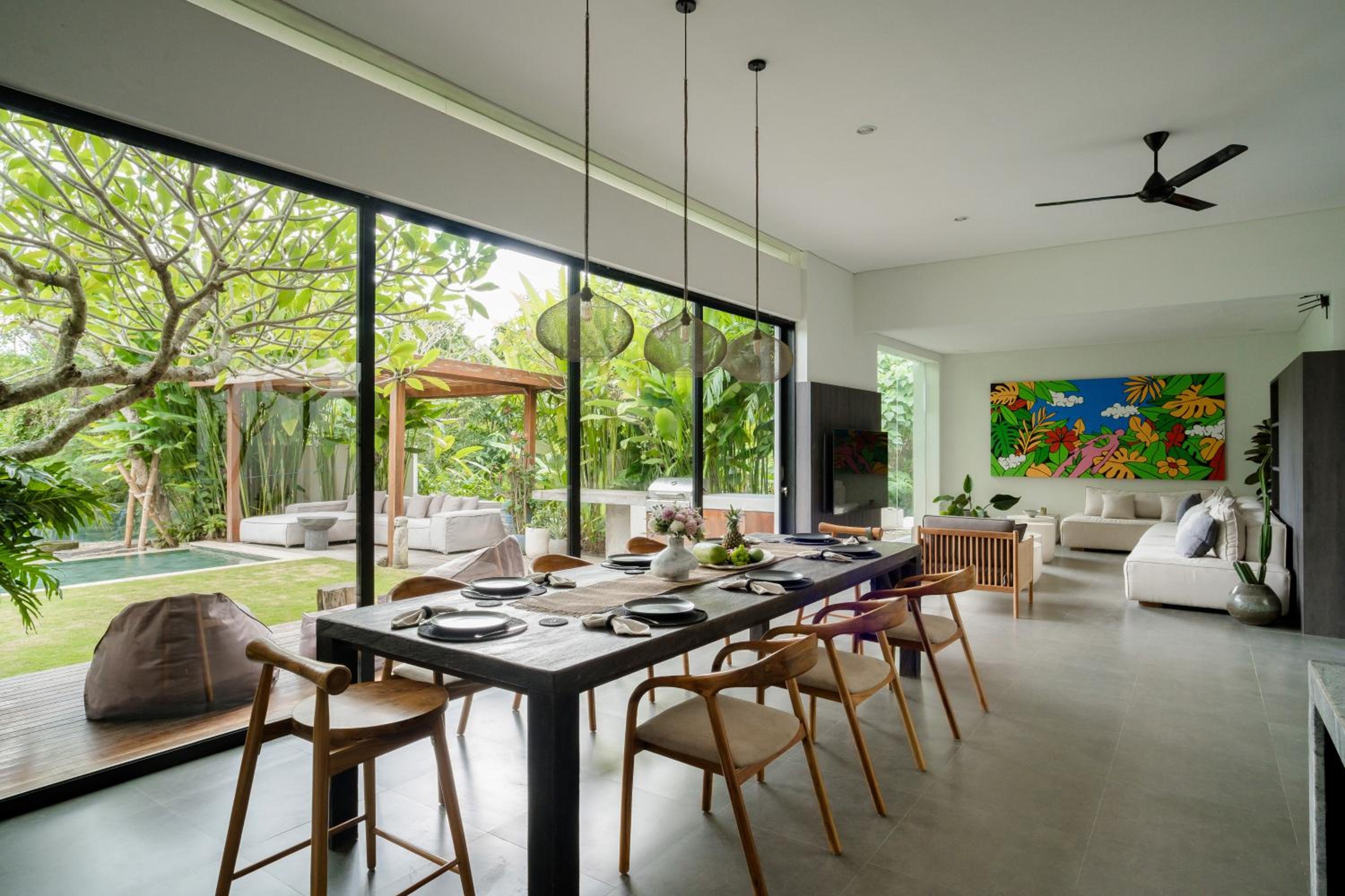 5BR Designer Villa with BBQ & Private Pool in Canggu