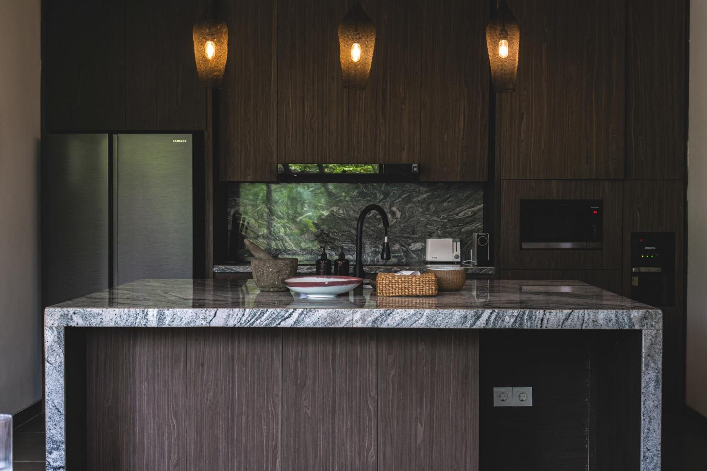 5BR Designer Villa with BBQ & Private Pool in Canggu