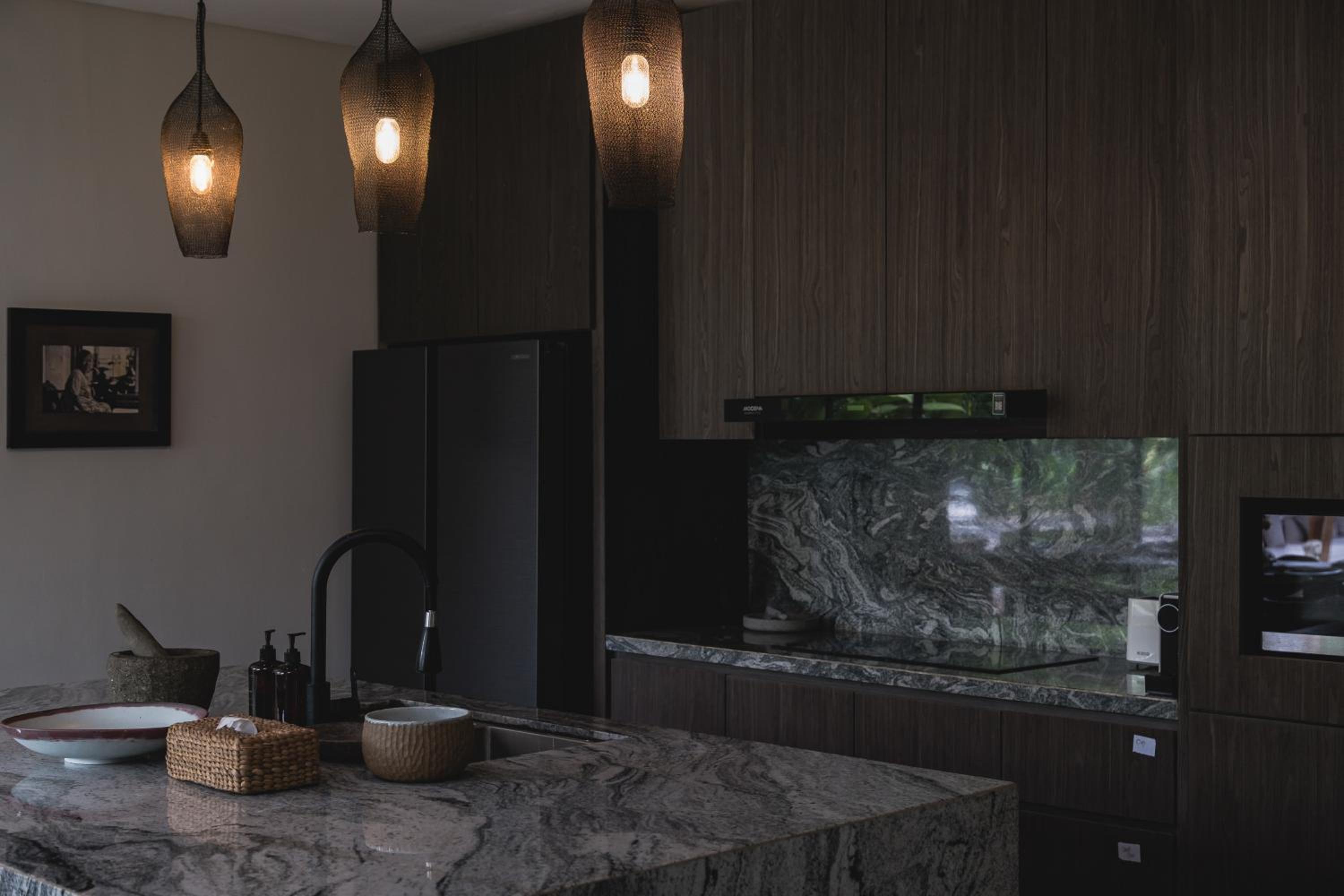 5BR Designer Villa with BBQ & Private Pool in Canggu