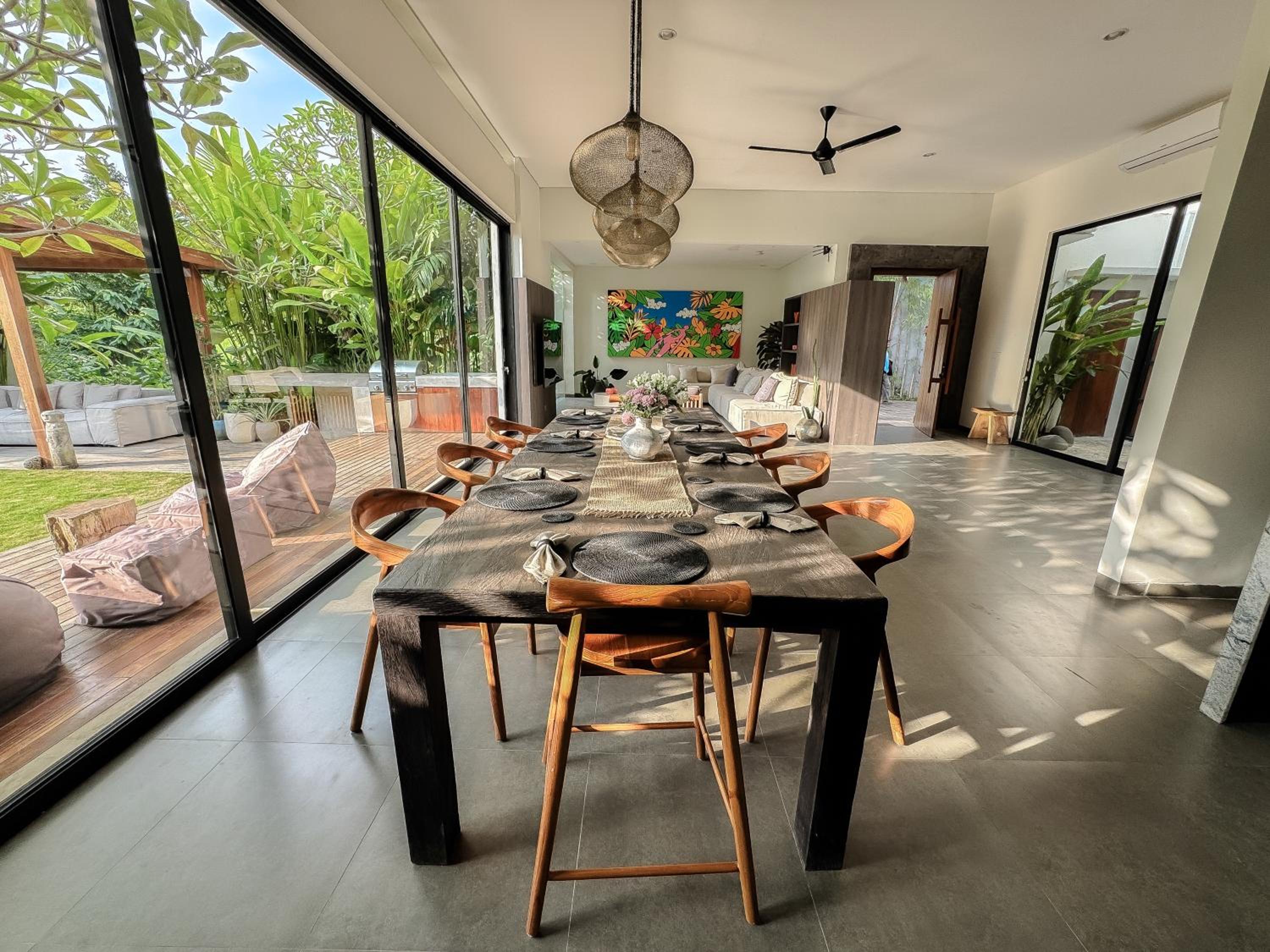 5BR Designer Villa with BBQ & Private Pool in Canggu
