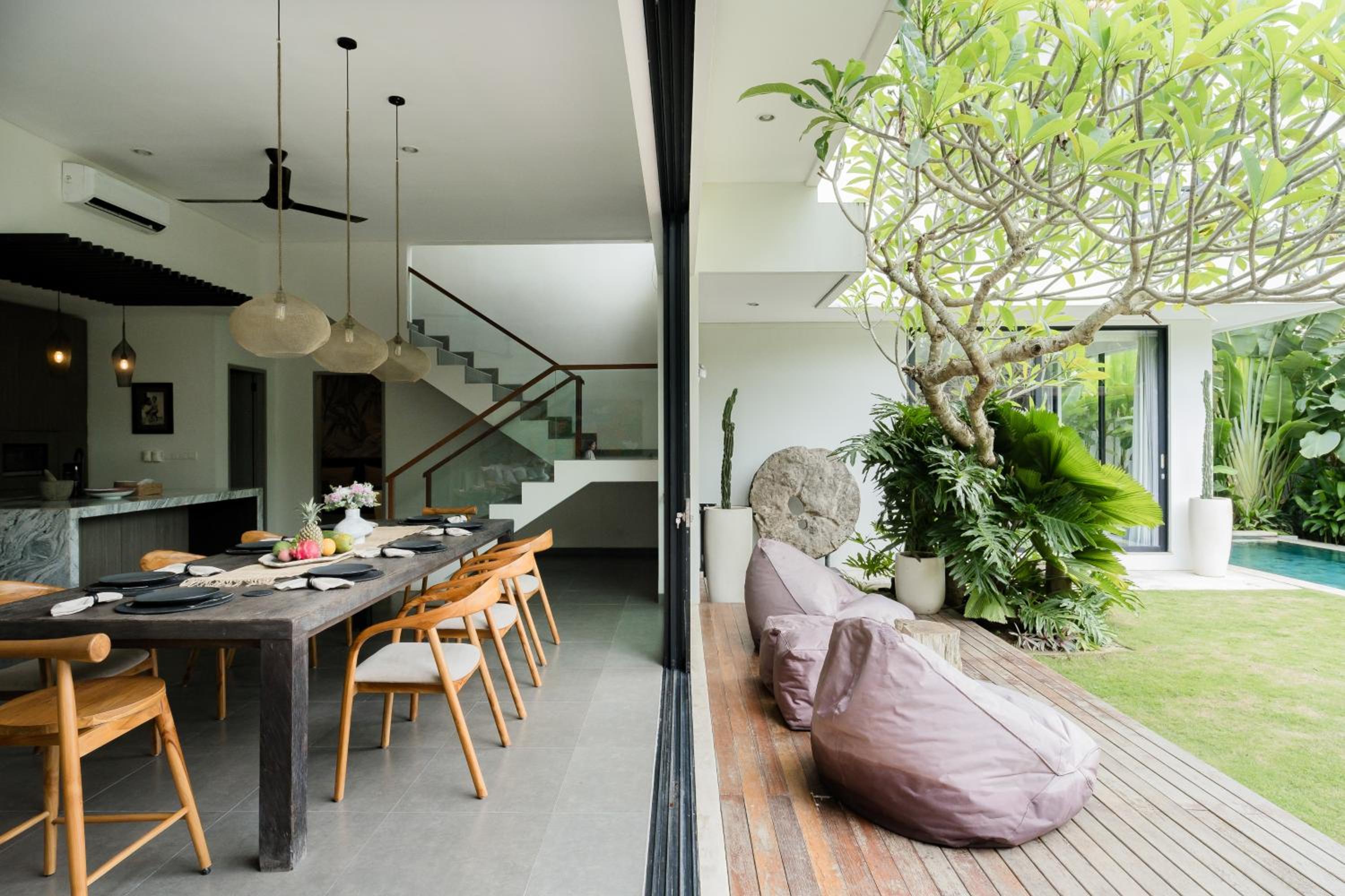 5BR Designer Villa with BBQ & Private Pool in Canggu