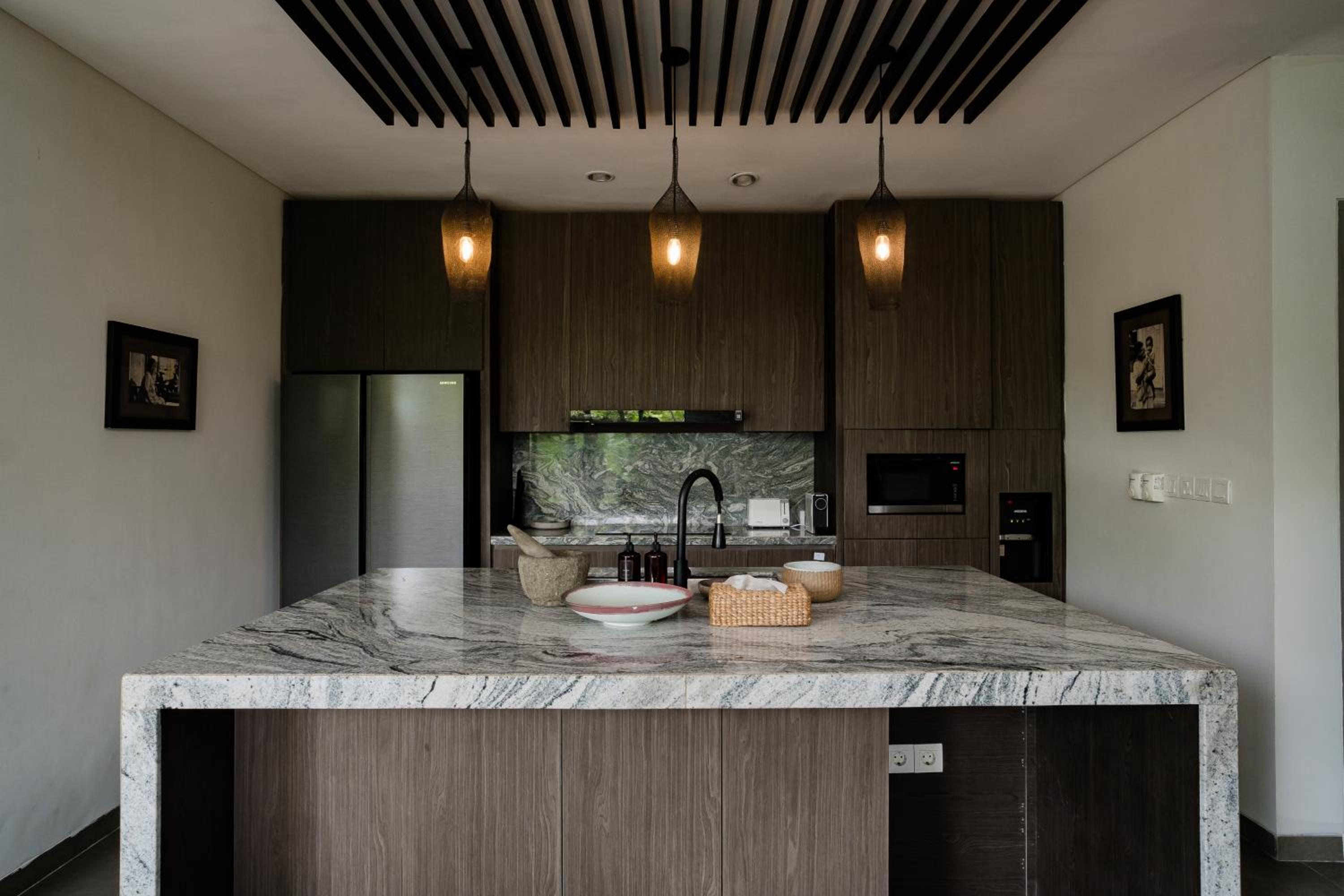 5BR Designer Villa with BBQ & Private Pool in Canggu