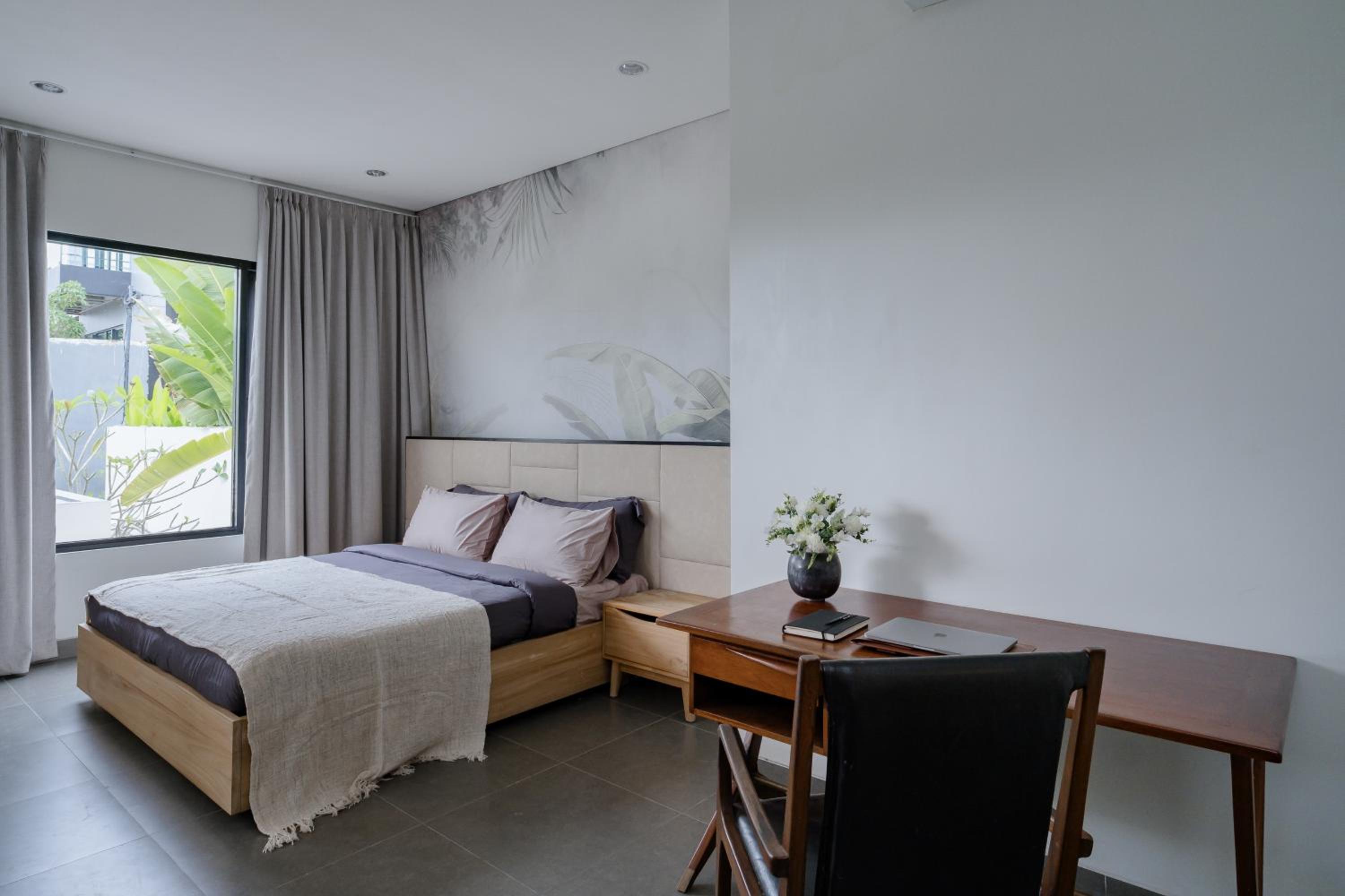 5BR Designer Villa with BBQ & Private Pool in Canggu
