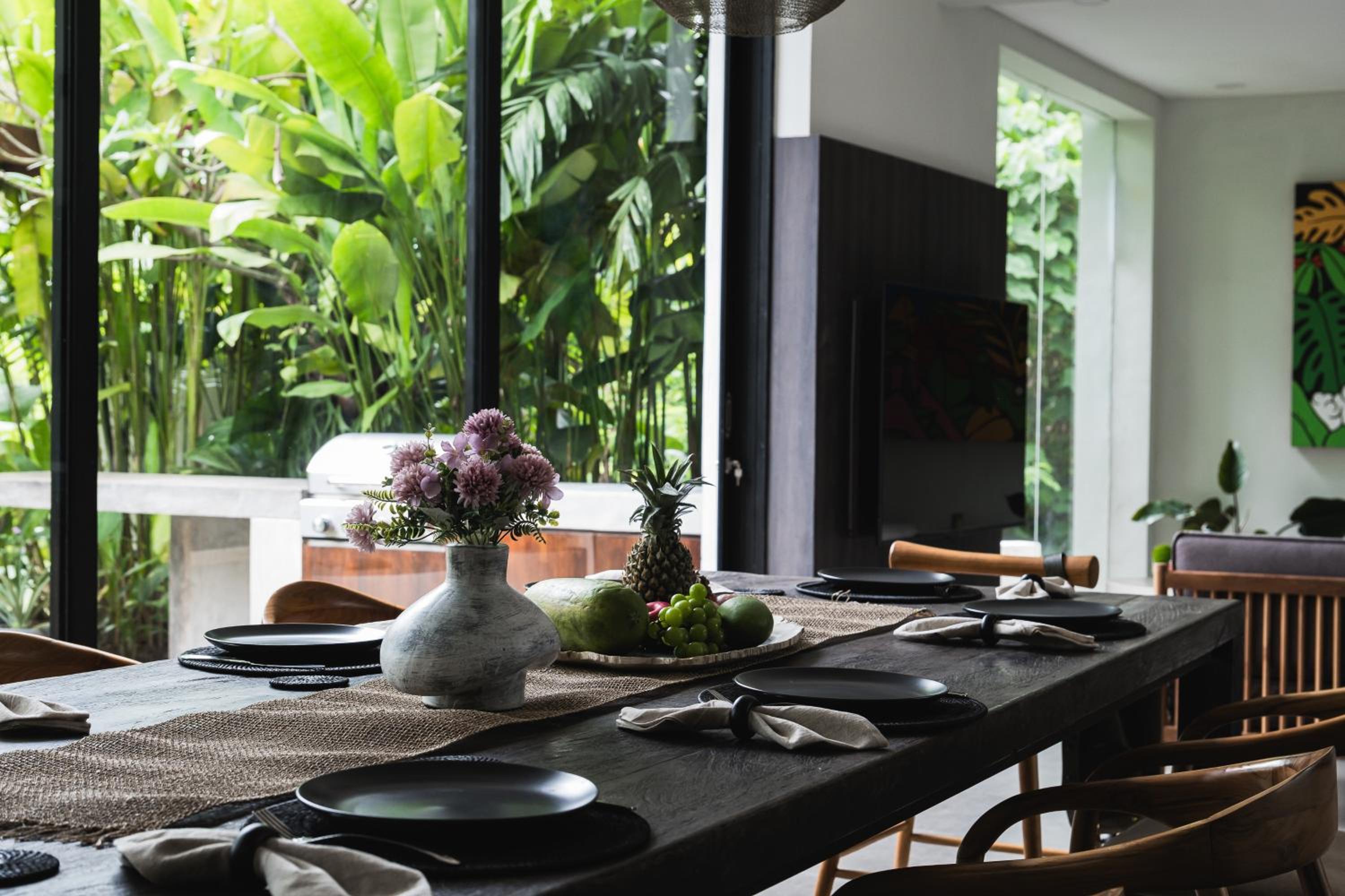 5BR Designer Villa with BBQ & Private Pool in Canggu