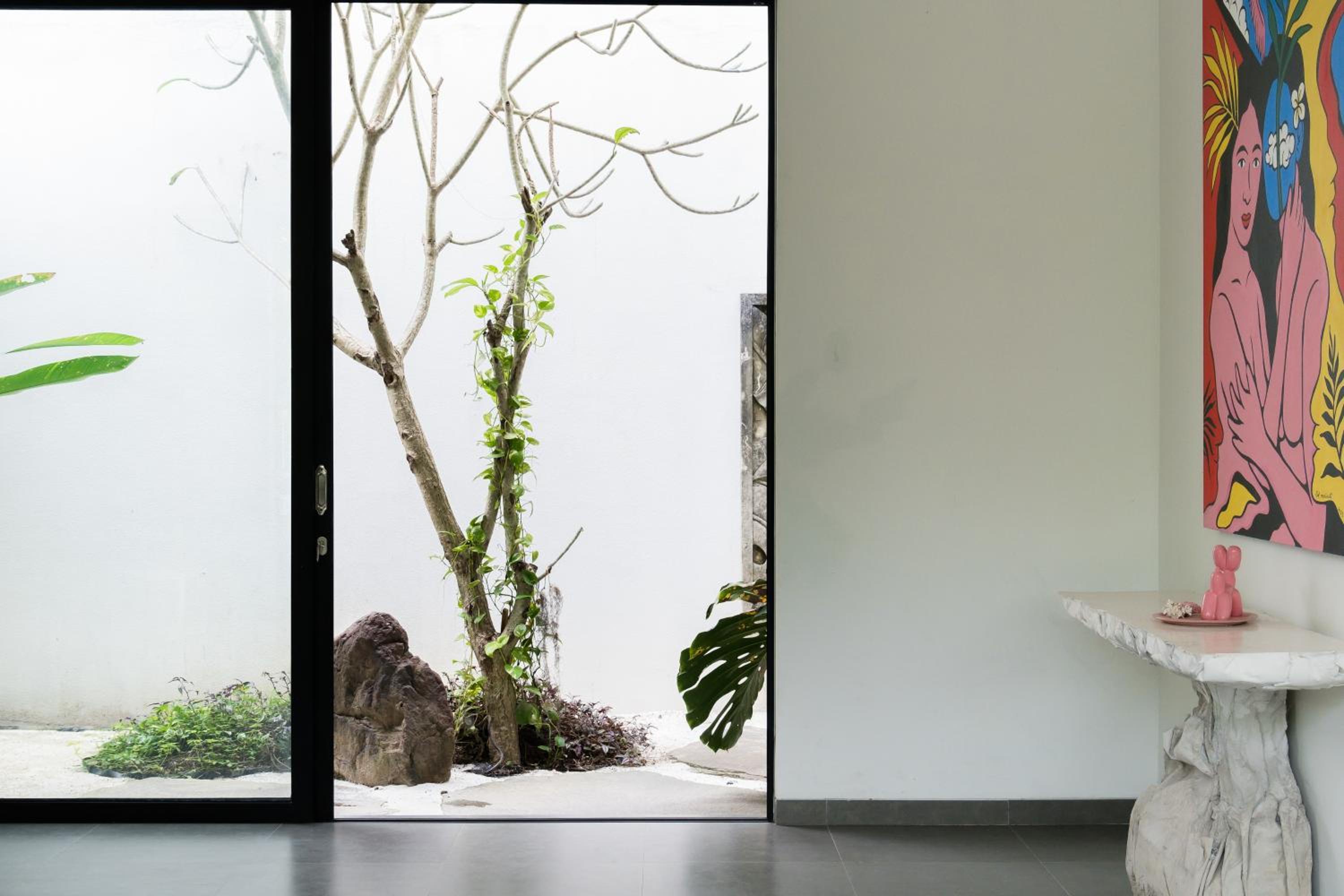 5BR Designer Villa with BBQ & Private Pool in Canggu