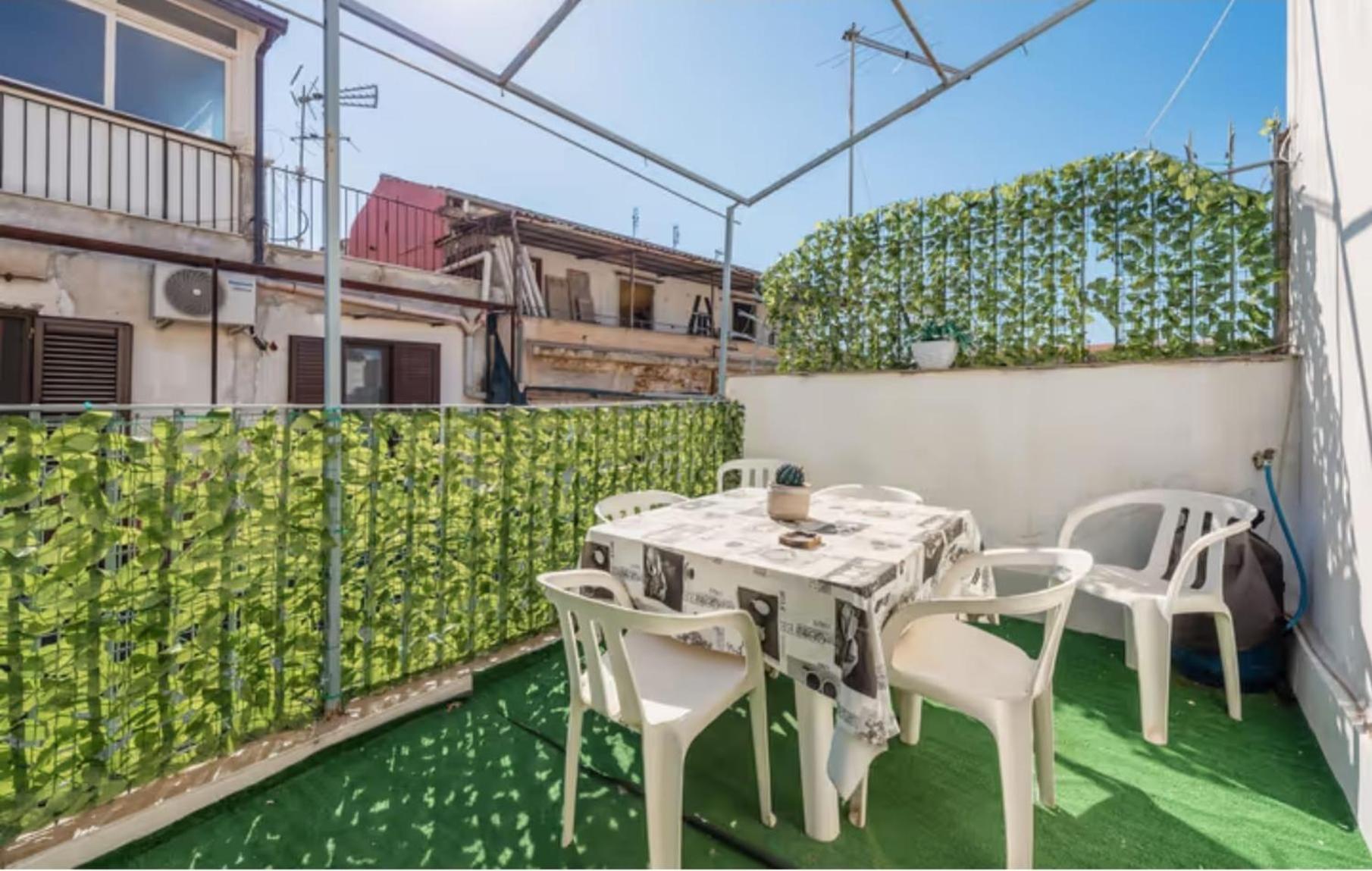 La loggia Apartment