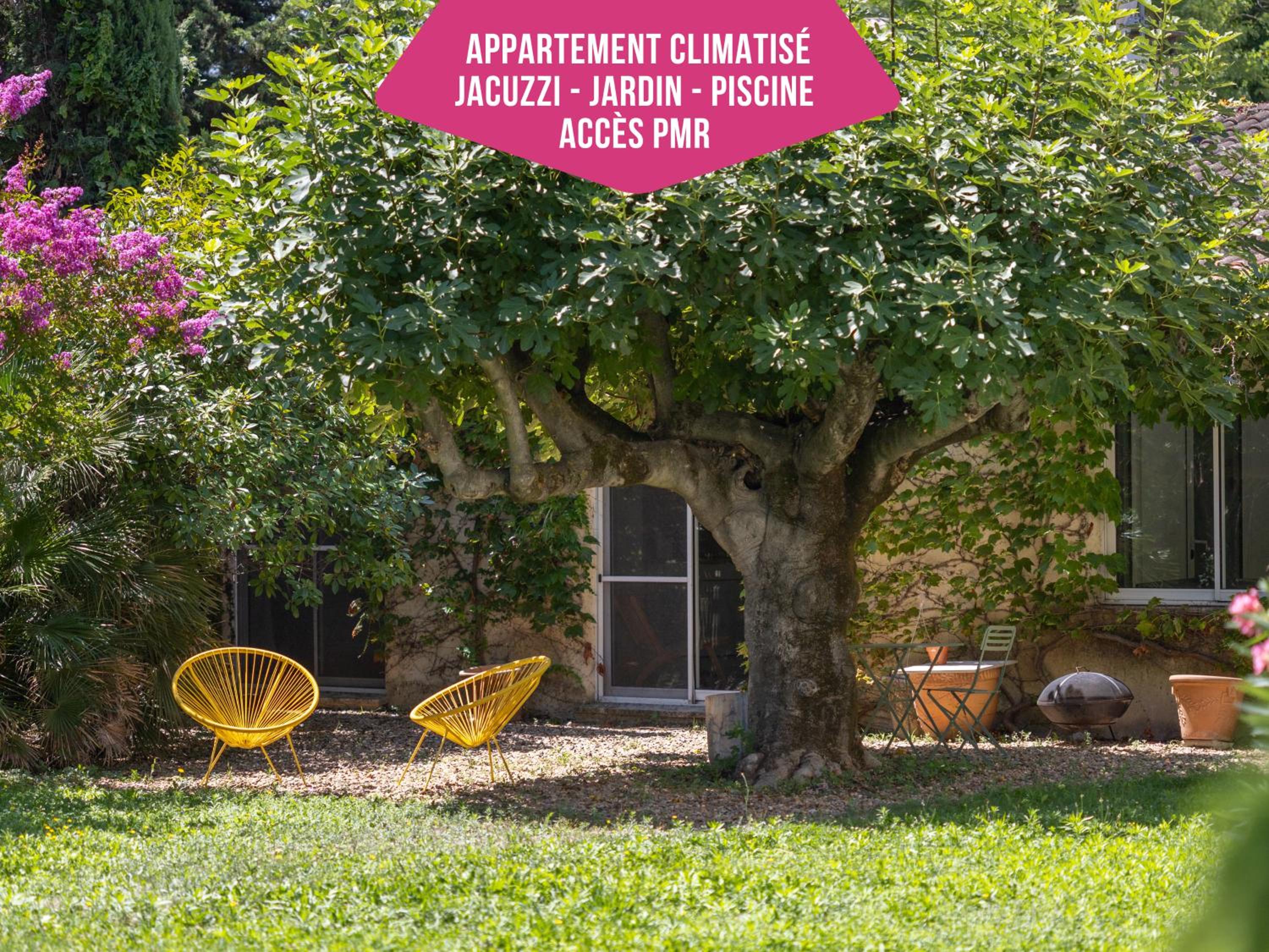 Escapade provençale - Idéal couple & petite famille - Jacuzzi exclusif - 10min Avignon et Château-neuf-du-Pape - Jardin & Piscine - Parking privé gratuit