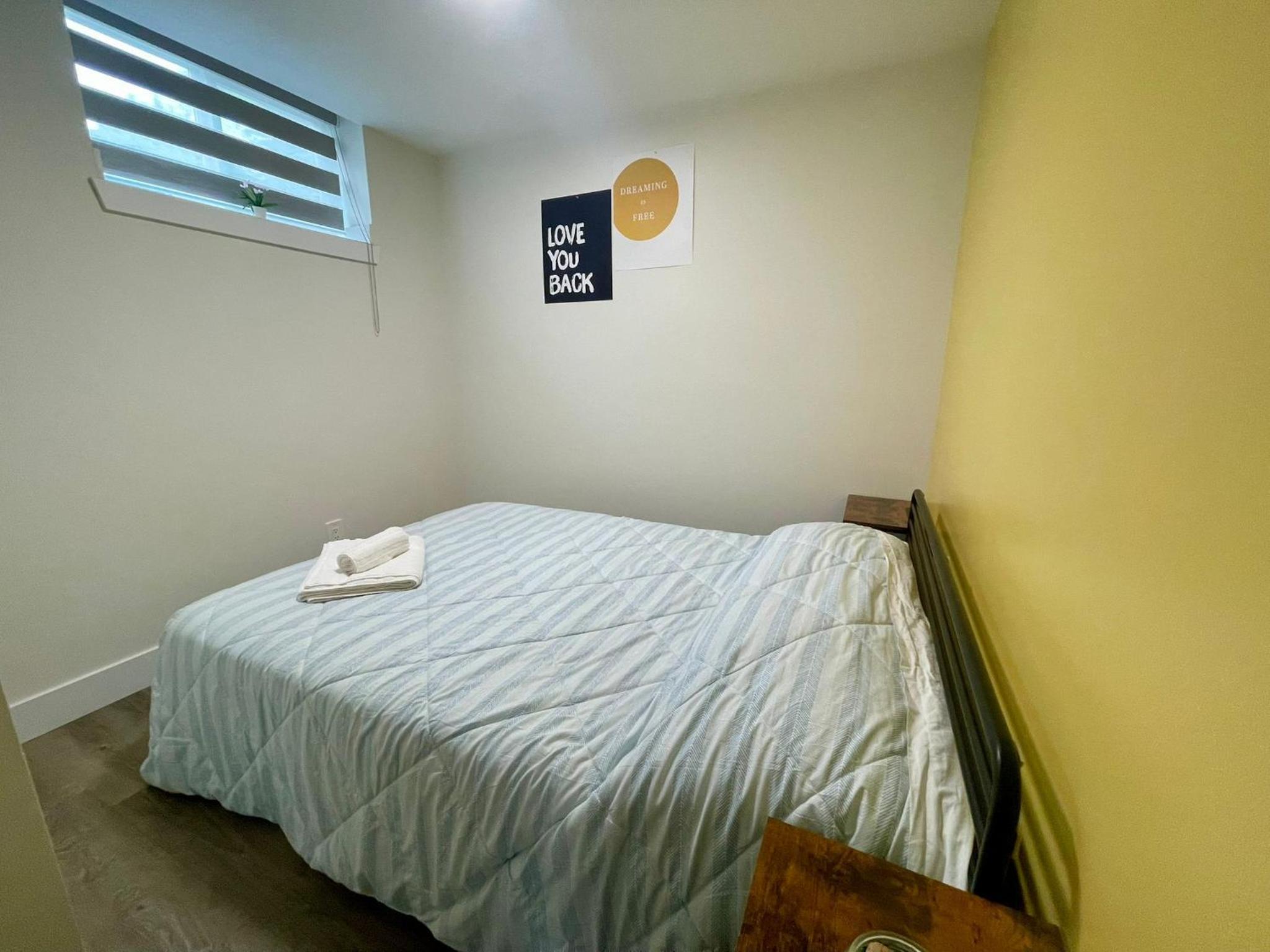 Budget friendly 2-Bed 1-Bath Suite