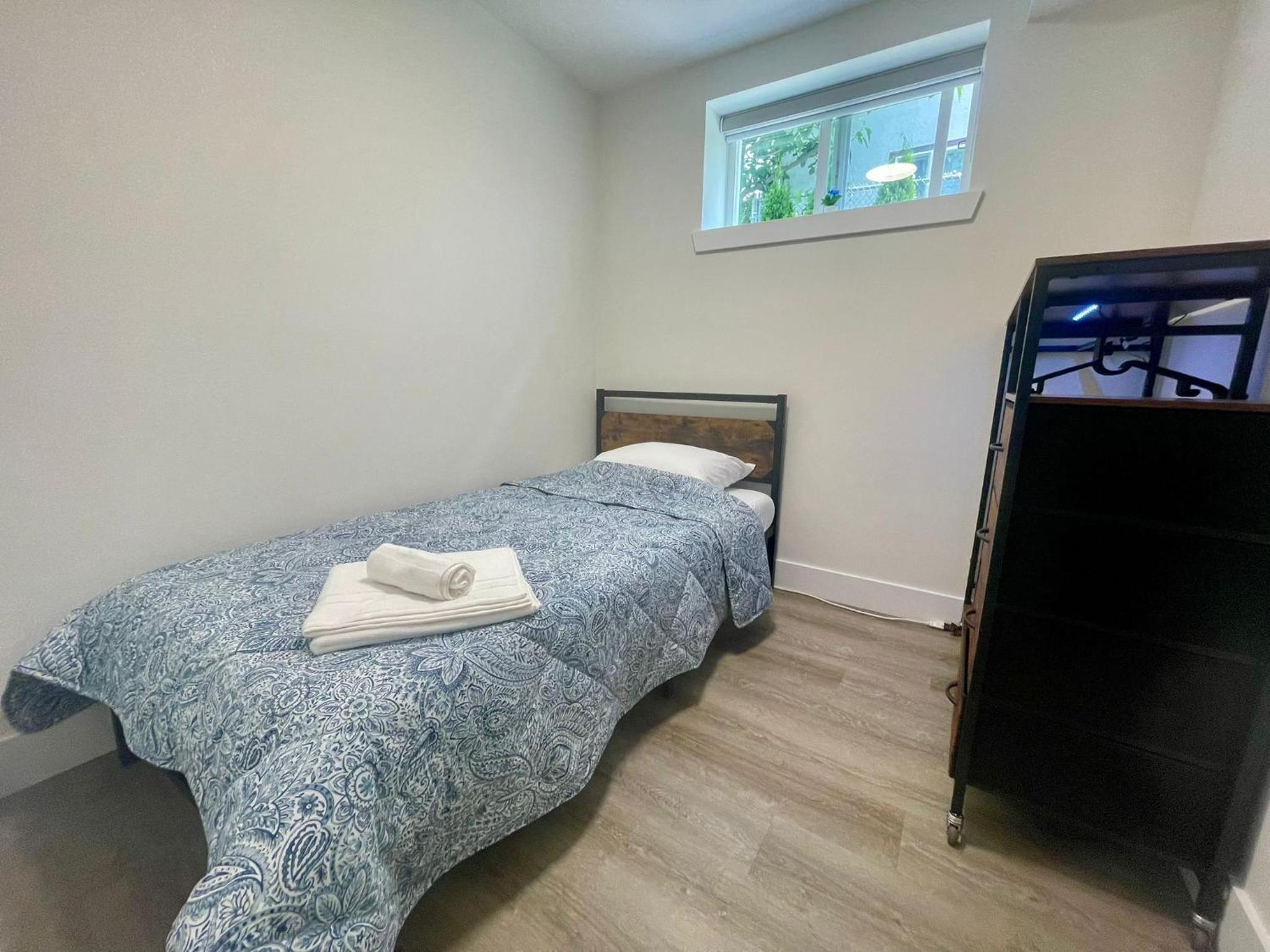 Budget friendly 2-Bed 1-Bath Suite