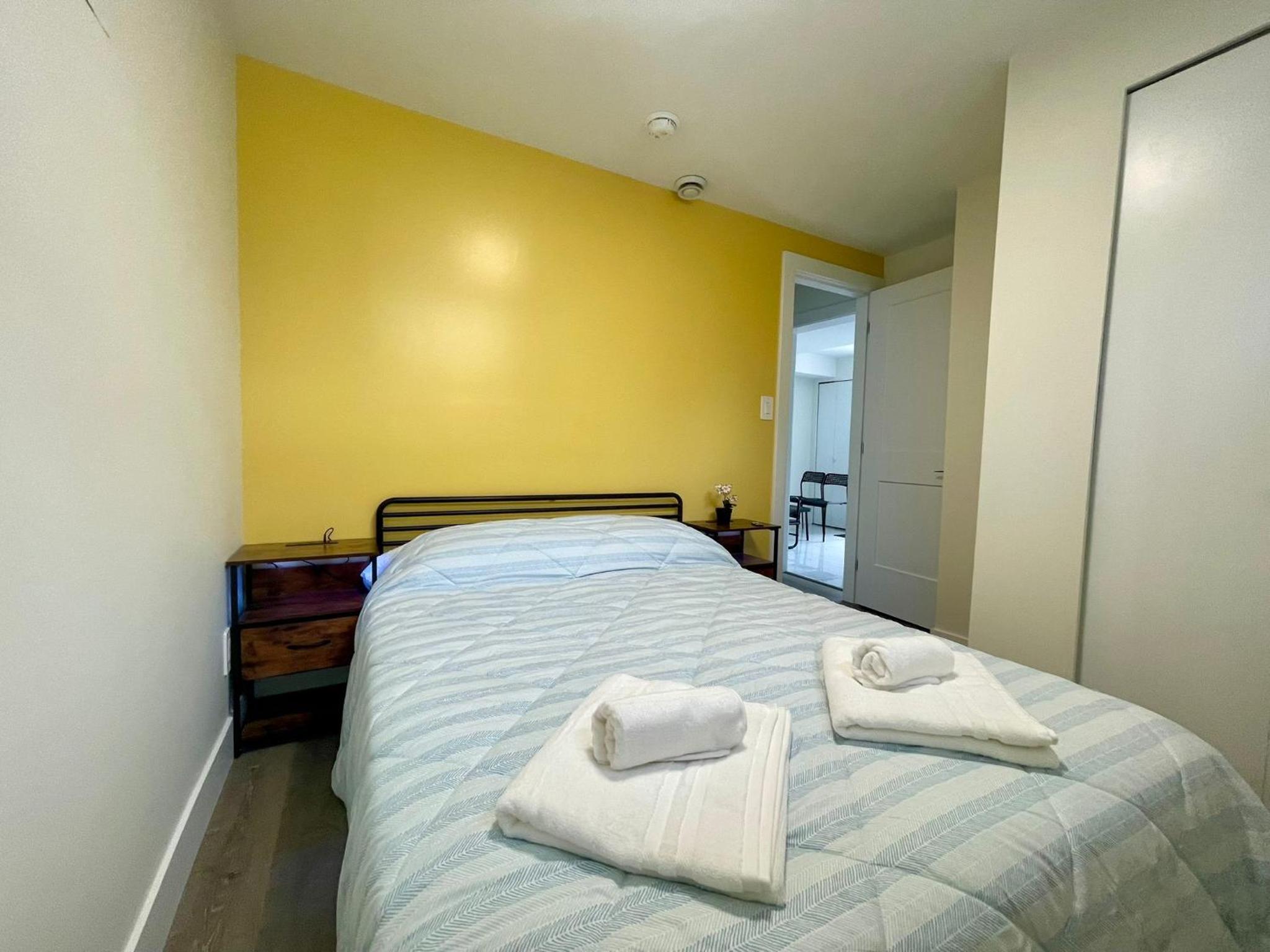 Budget friendly 2-Bed 1-Bath Suite