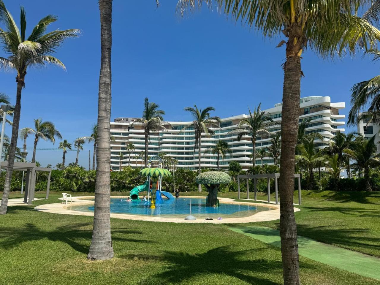 LUJOSO DEPA CON PLAYA PRIVADA en la Isla Residences Acapulco