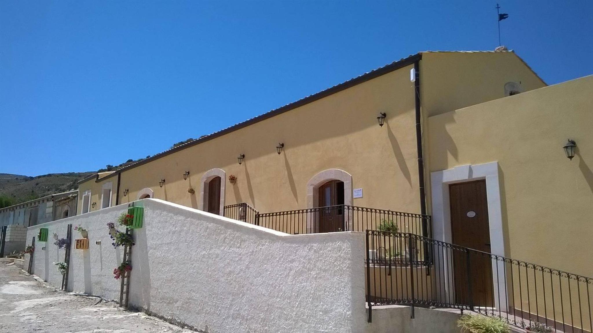 Photo 46