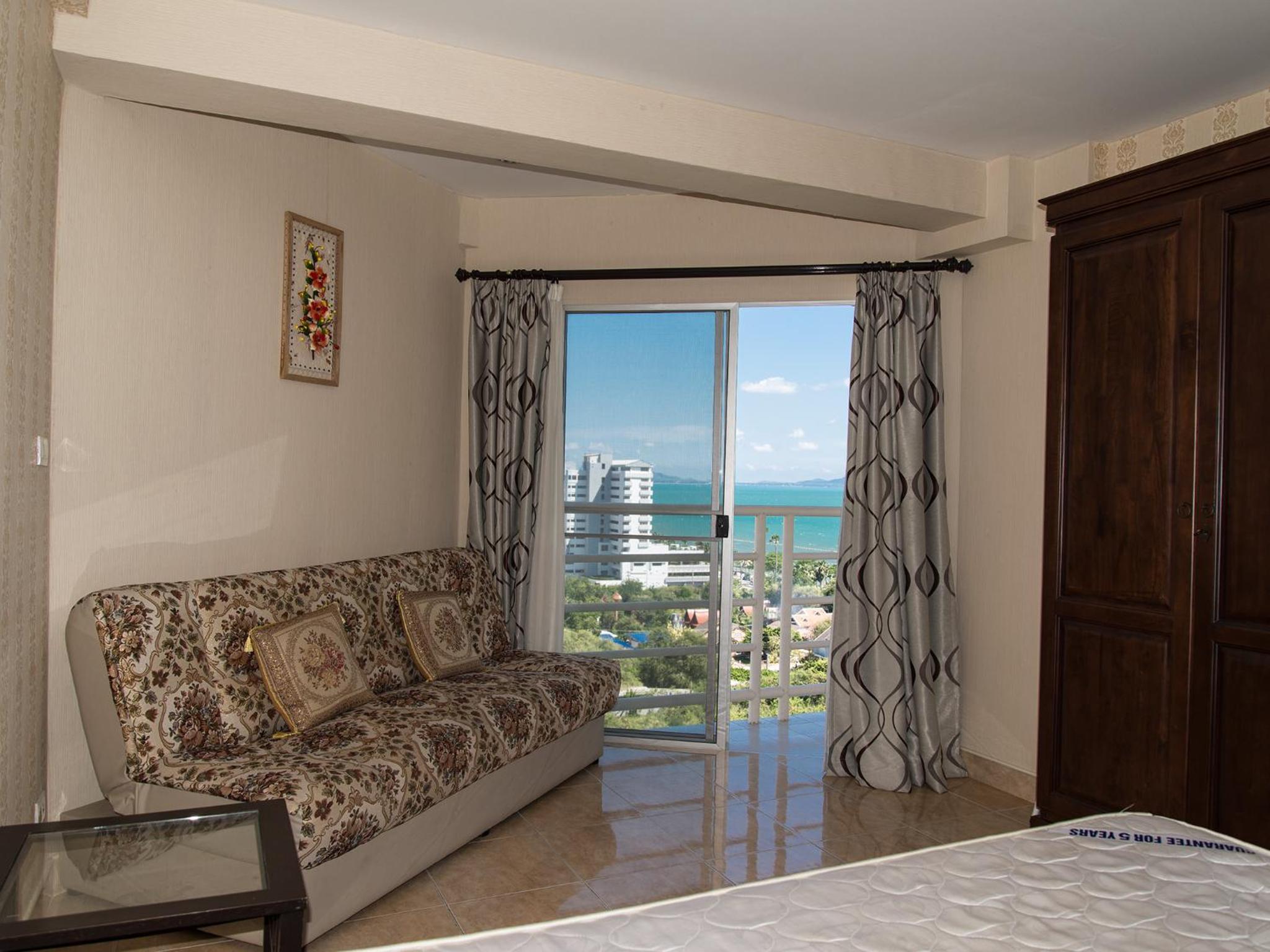 Jomtien Beach Condominium S1 by Olga view 5