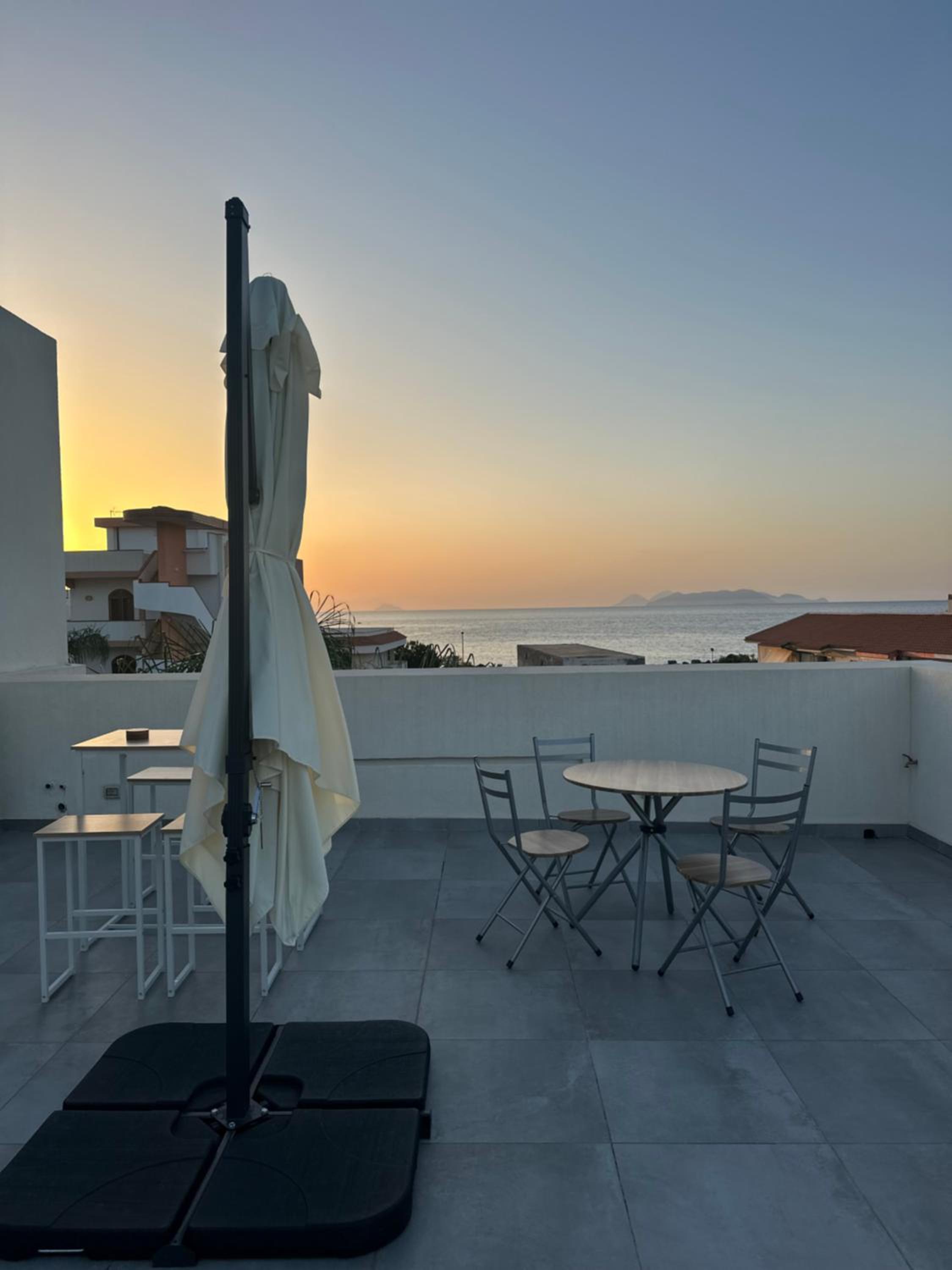 RUTACEAE Holiday Home