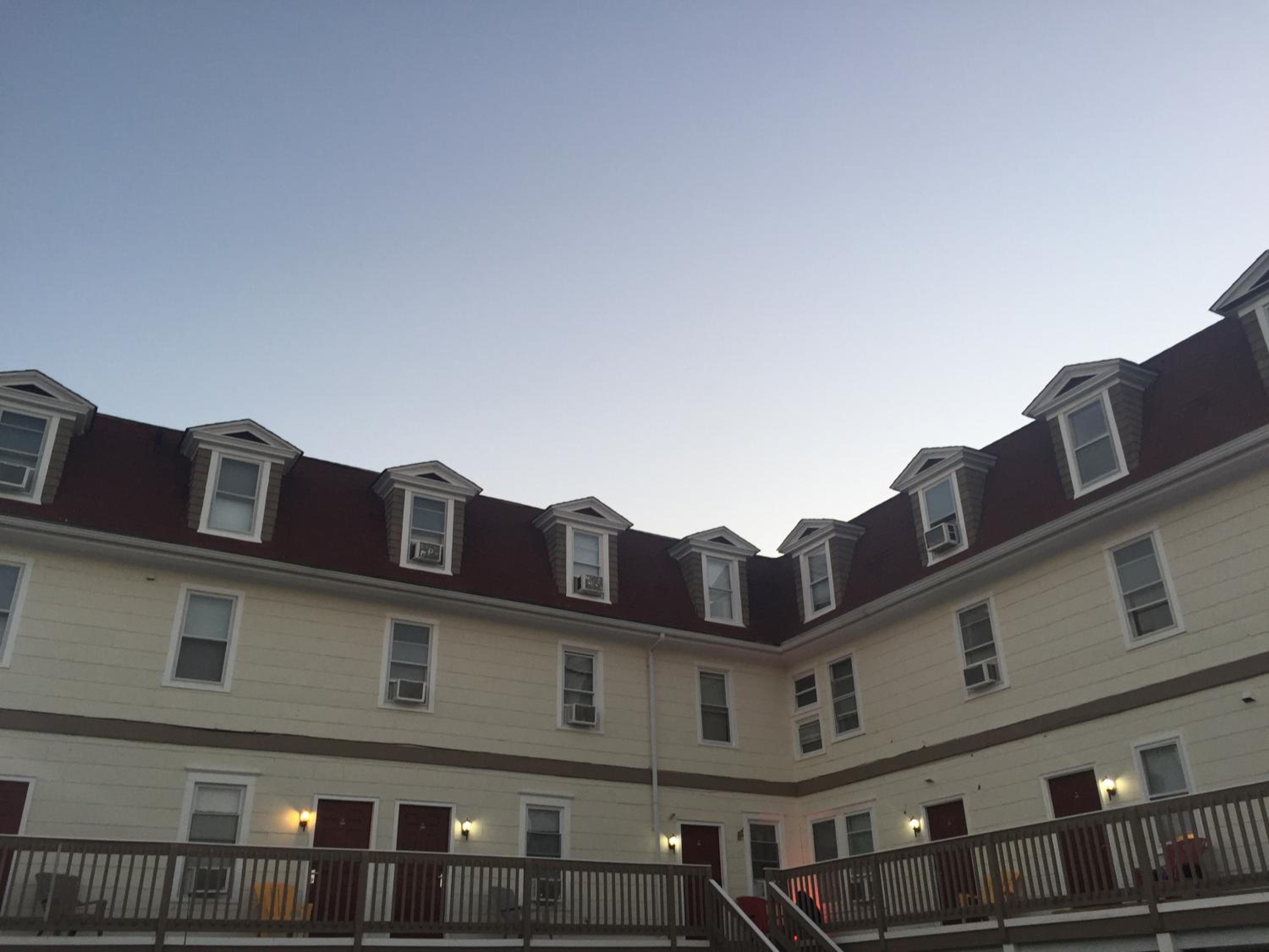 Wildwood Inn Hotel Beach & Boardwalk