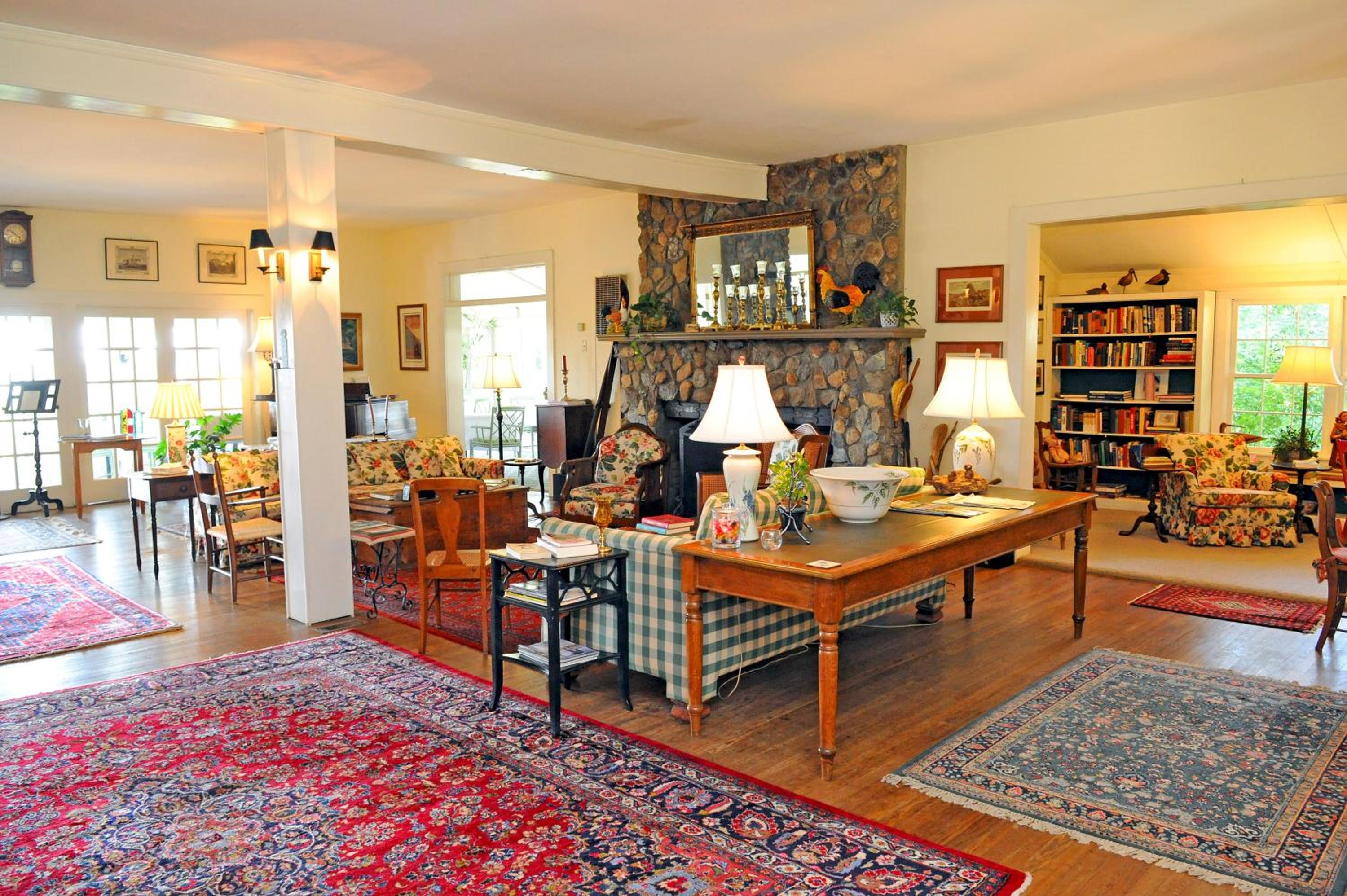 Orchard Inn