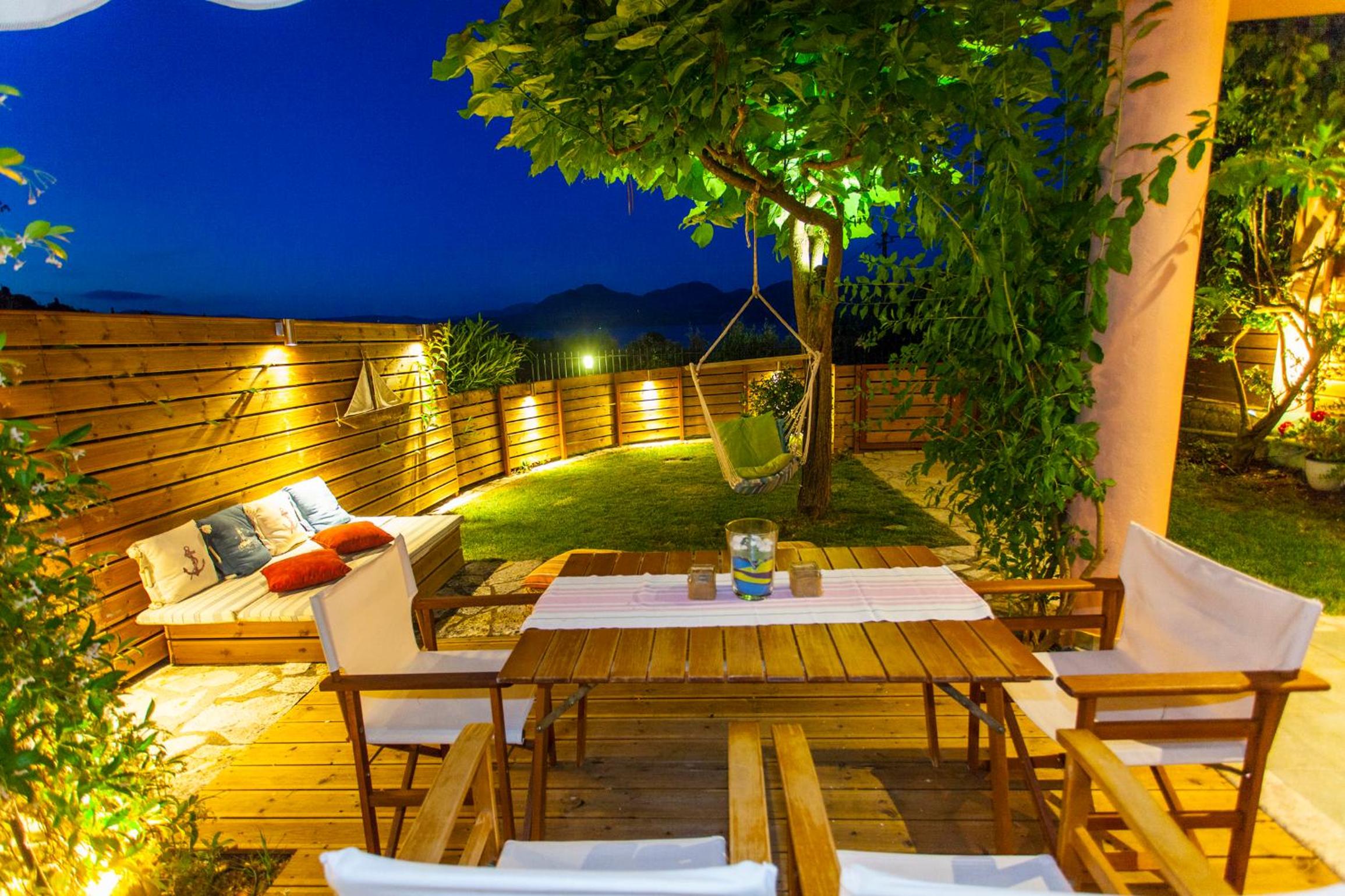 Apartment in Villa Rosebud view 5