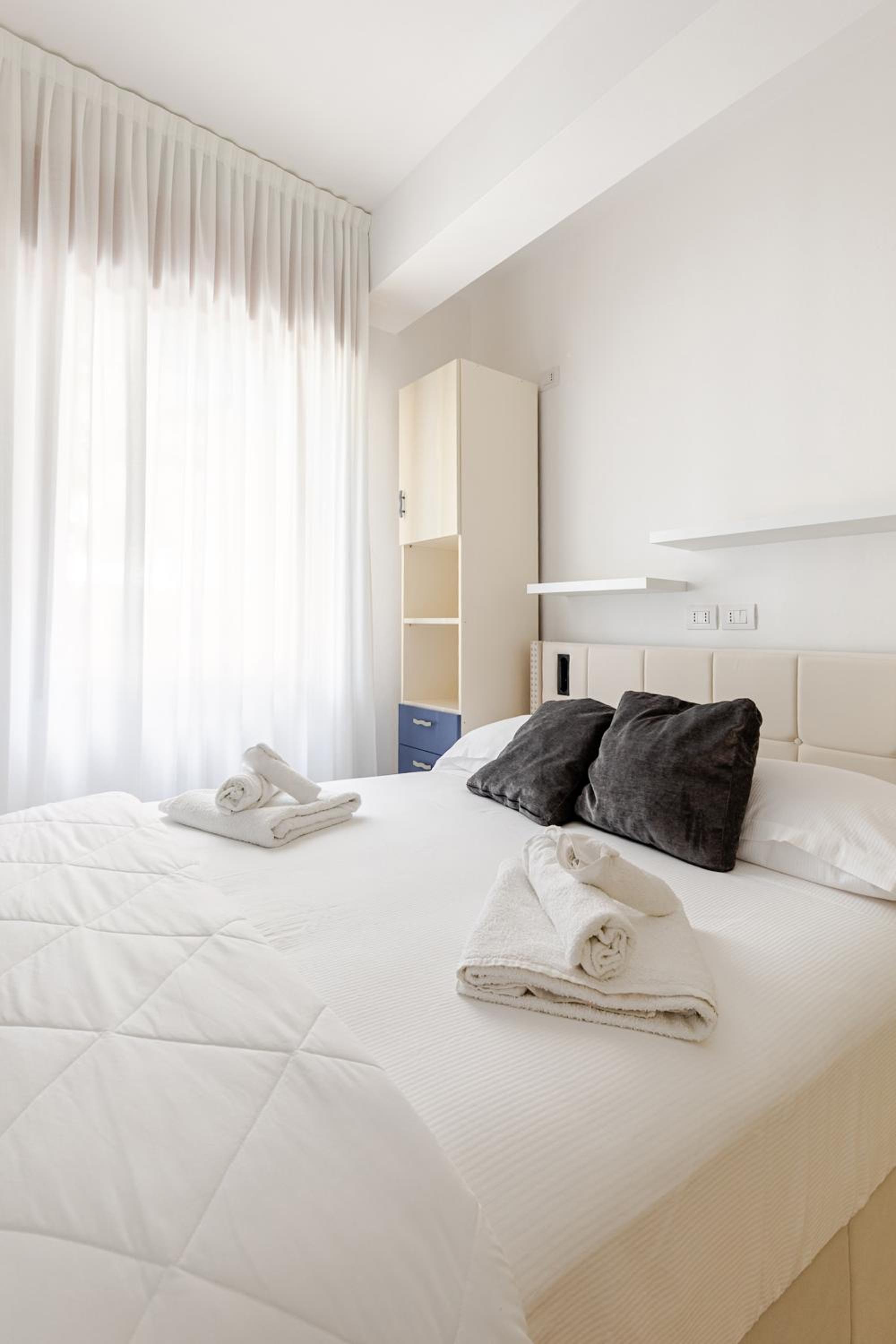 Exclusive Apartament e Depandance - Vle Dante - Riccione - Privacy ed Enormi Spazi nel Quartiere più Rinomato