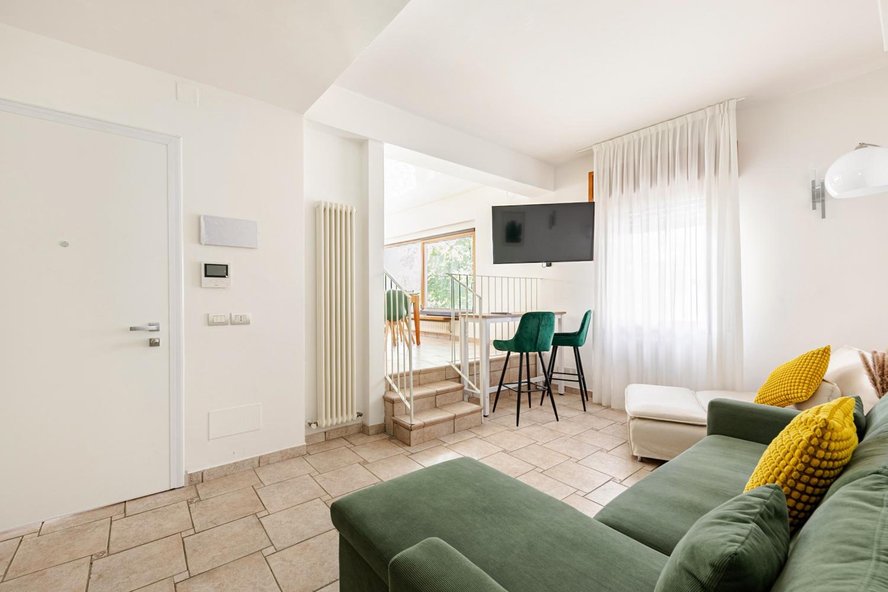 Exclusive Apartament e Depandance - Vle Dante - Riccione - Privacy ed Enormi Spazi nel Quartiere più Rinomato