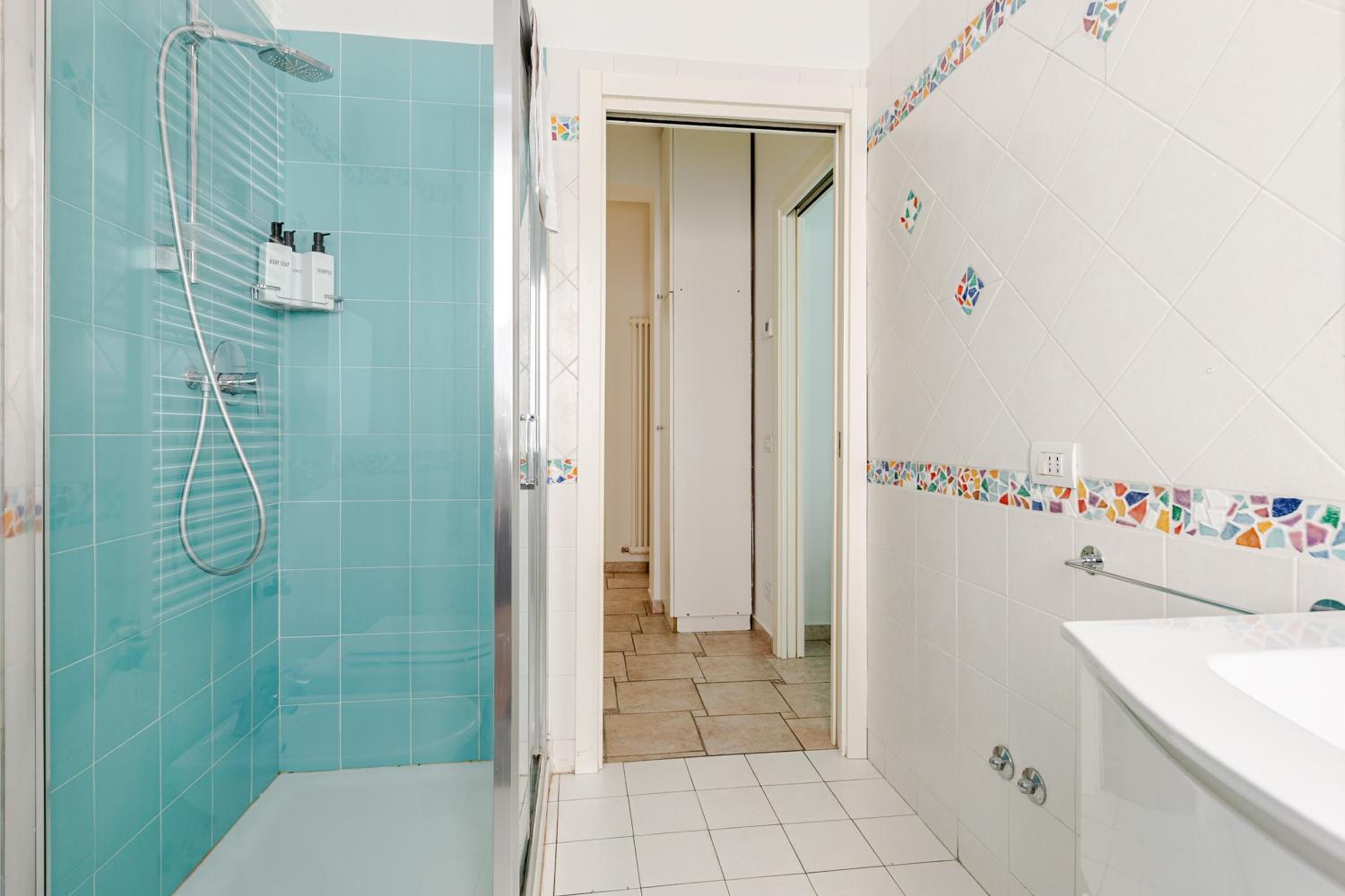 Exclusive Apartament e Depandance - Vle Dante - Riccione - Privacy ed Enormi Spazi nel Quartiere più Rinomato