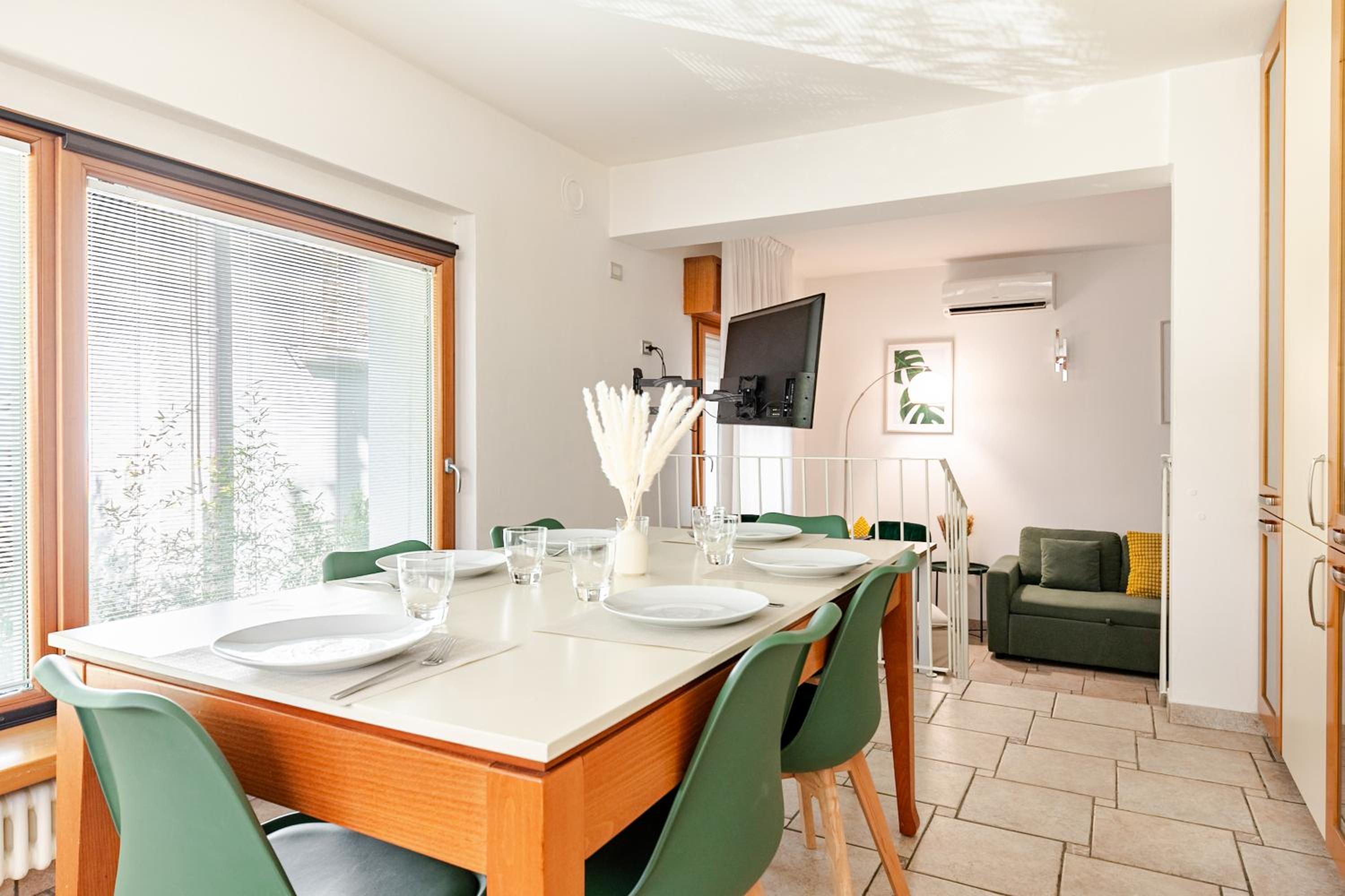 Exclusive Apartament e Depandance - Vle Dante - Riccione - Privacy ed Enormi Spazi nel Quartiere più Rinomato