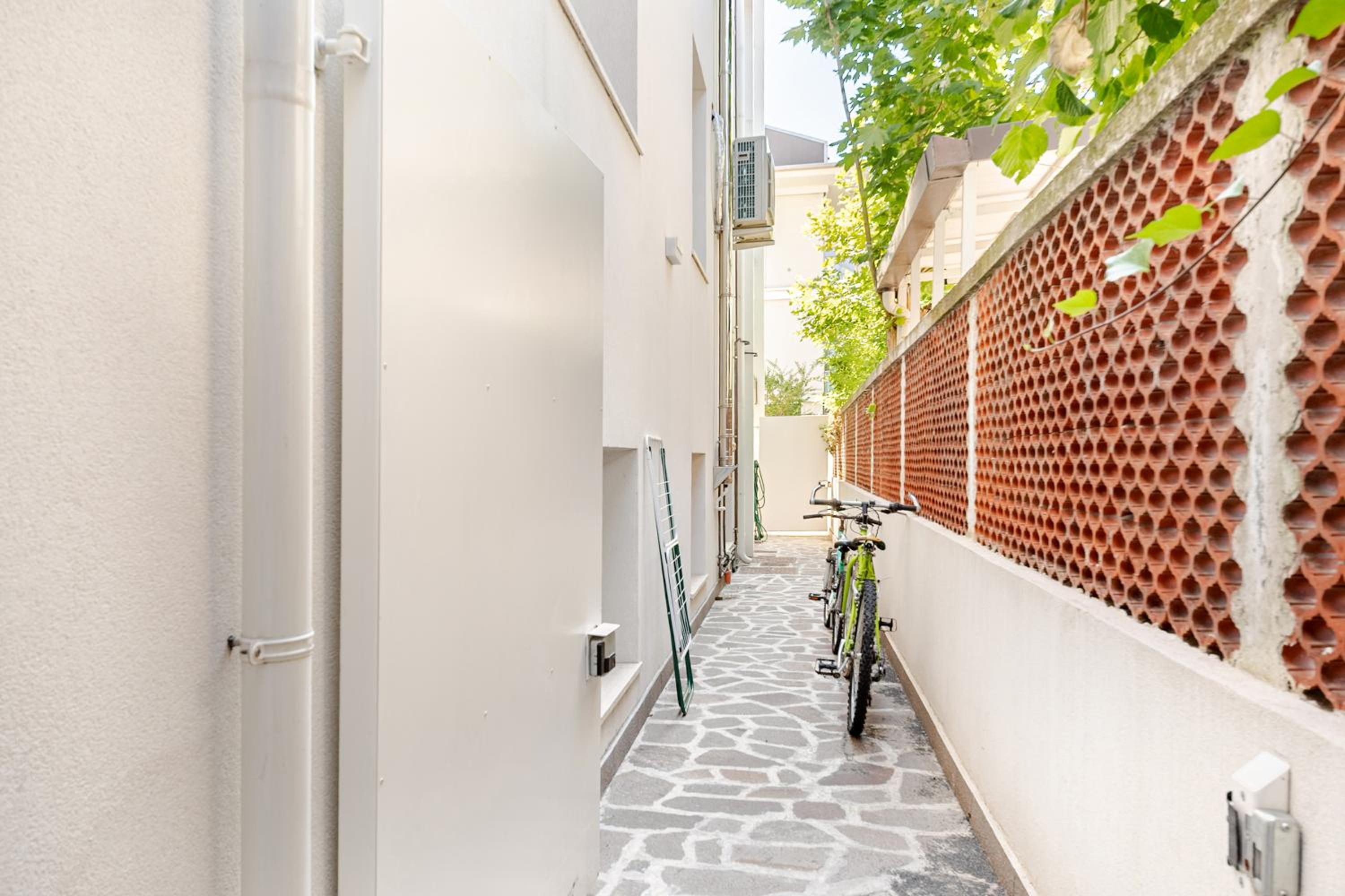 Exclusive Apartament e Depandance - Vle Dante - Riccione - Privacy ed Enormi Spazi nel Quartiere più Rinomato