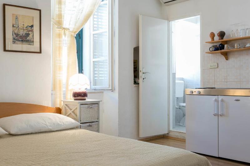 Old Town Port Apartments
