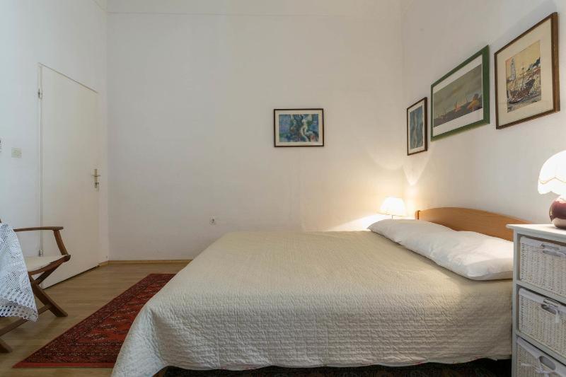 Old Town Port Apartments