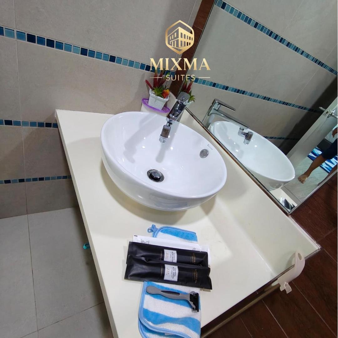 Seaview 5 Pax Near Jesselton Point & Gaya Street Mixma Suites
