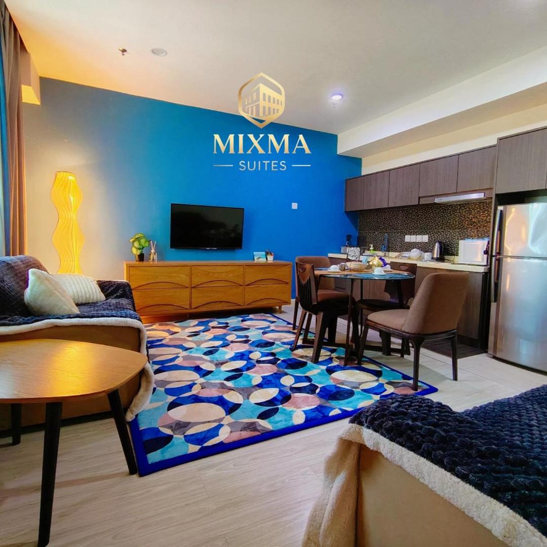 Seaview 5 Pax Near Jesselton Point & Gaya Street Mixma Suites