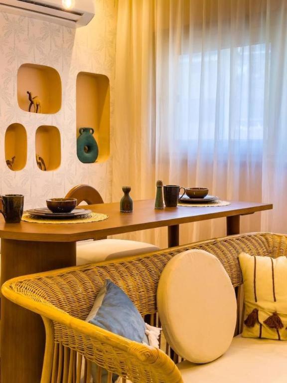 Bohemian Oasis with Pyramids View Ancient Bohemian Giza Khan