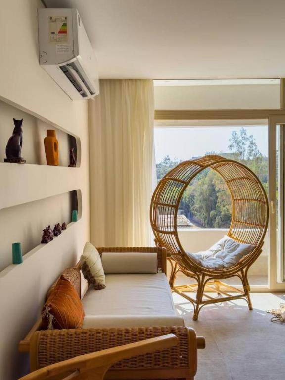 Bohemian Oasis with Pyramids View Ancient Bohemian Giza Khan