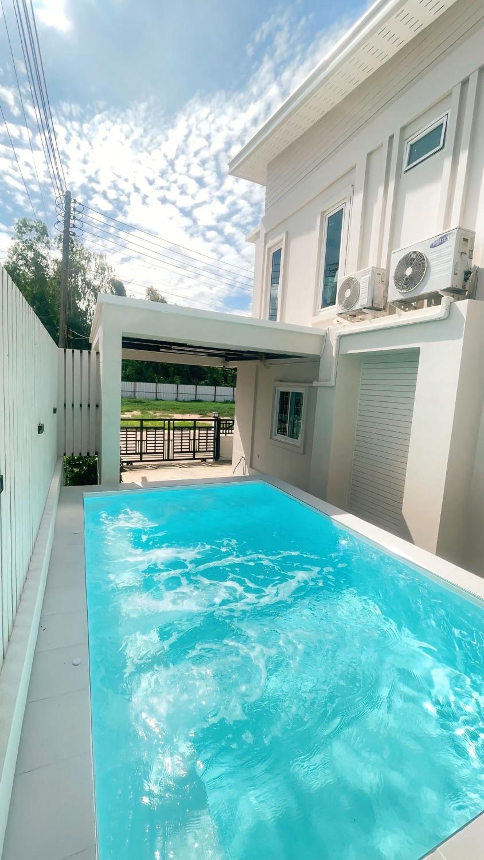 Baan Hug Ubon - Private Pool Villa - Pet Friendly - 2 km from Charoen Sri Fresh Market
