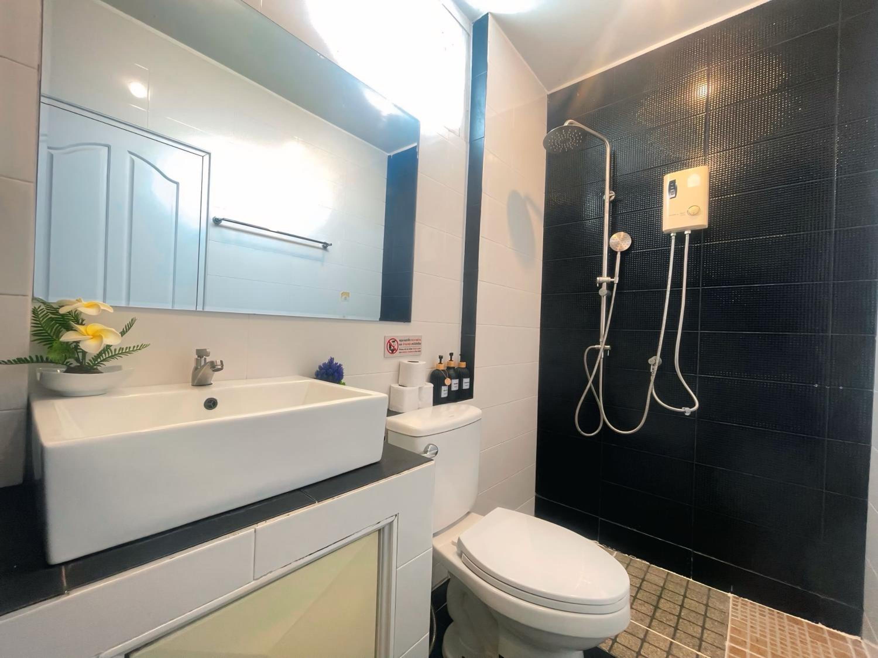 Baan Hug Ubon - Private Pool Villa - Pet Friendly - 2 km from Charoen Sri Fresh Market