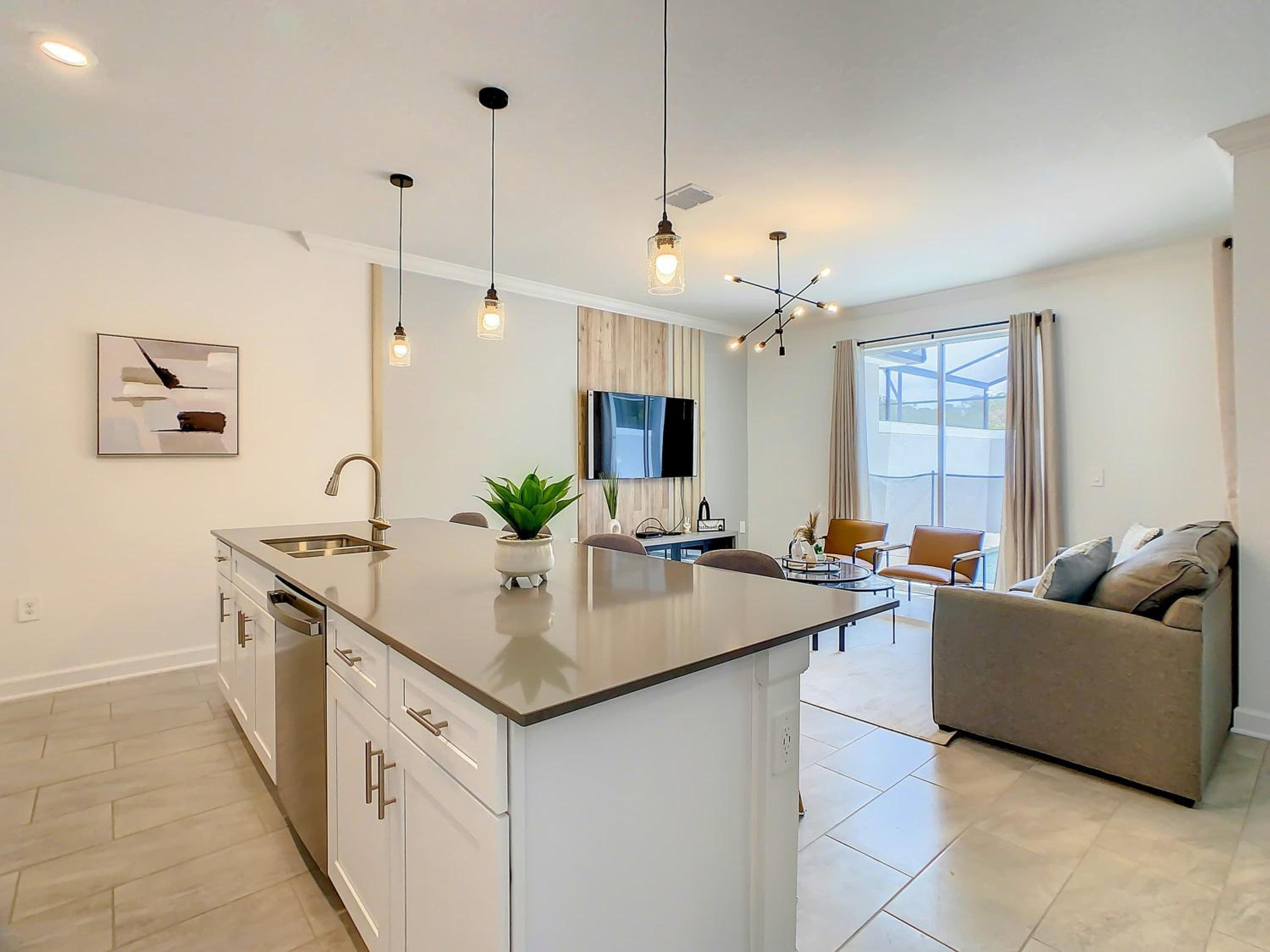 4BR Townhouse with Private Pool near Disney