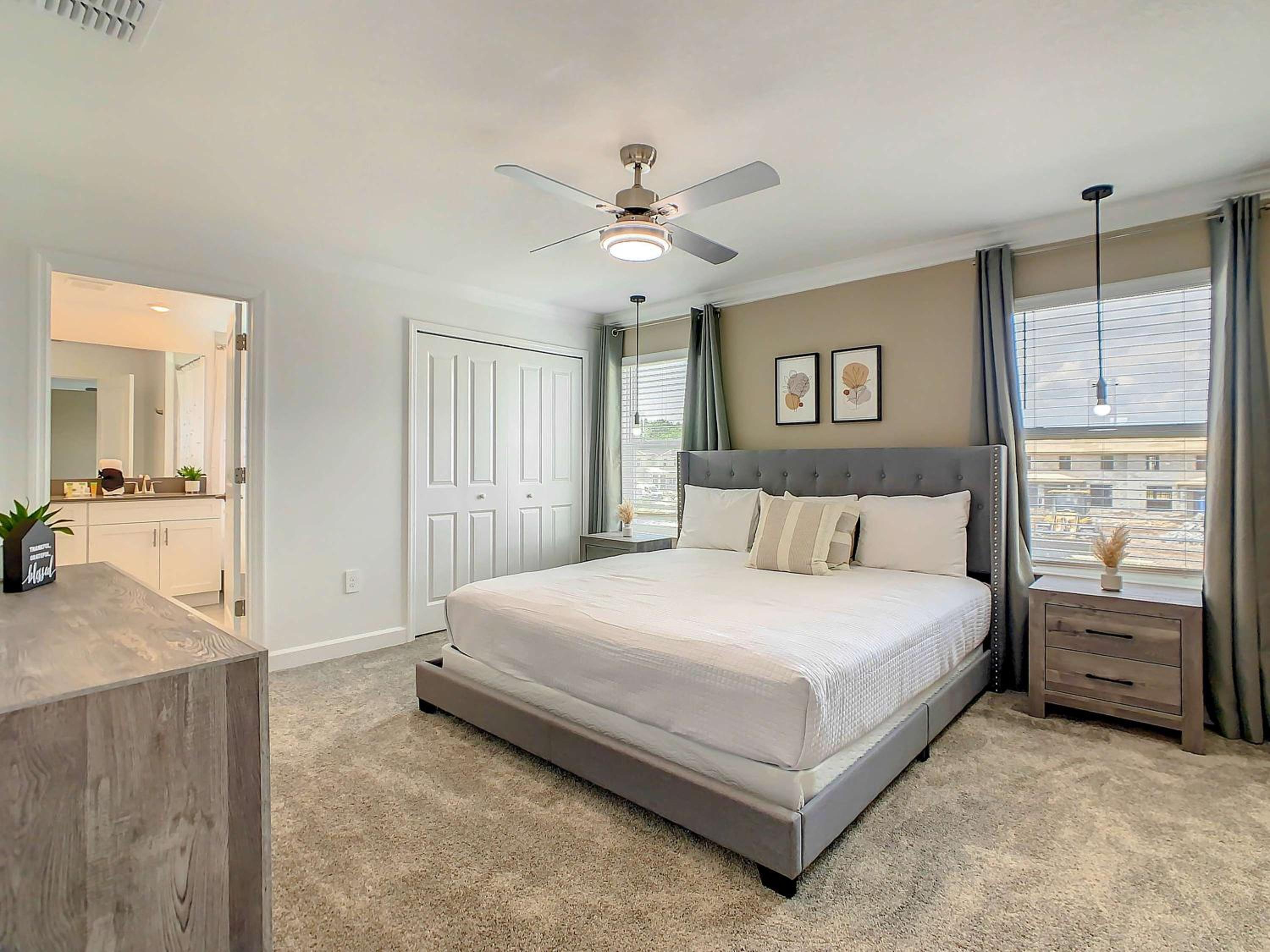 4BR Townhouse with Private Pool near Disney