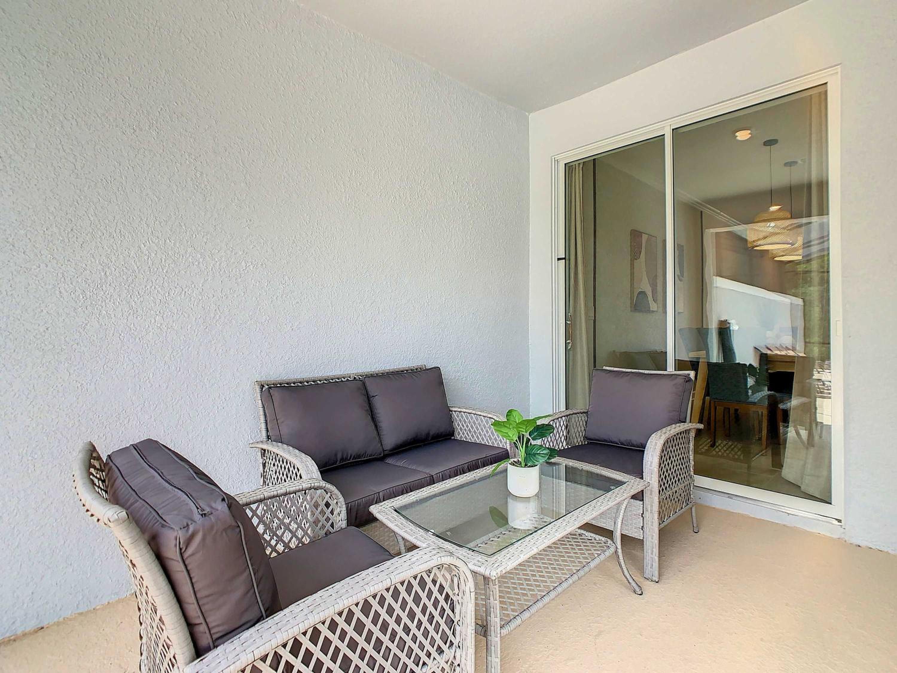 4BR Townhouse with Private Pool near Disney