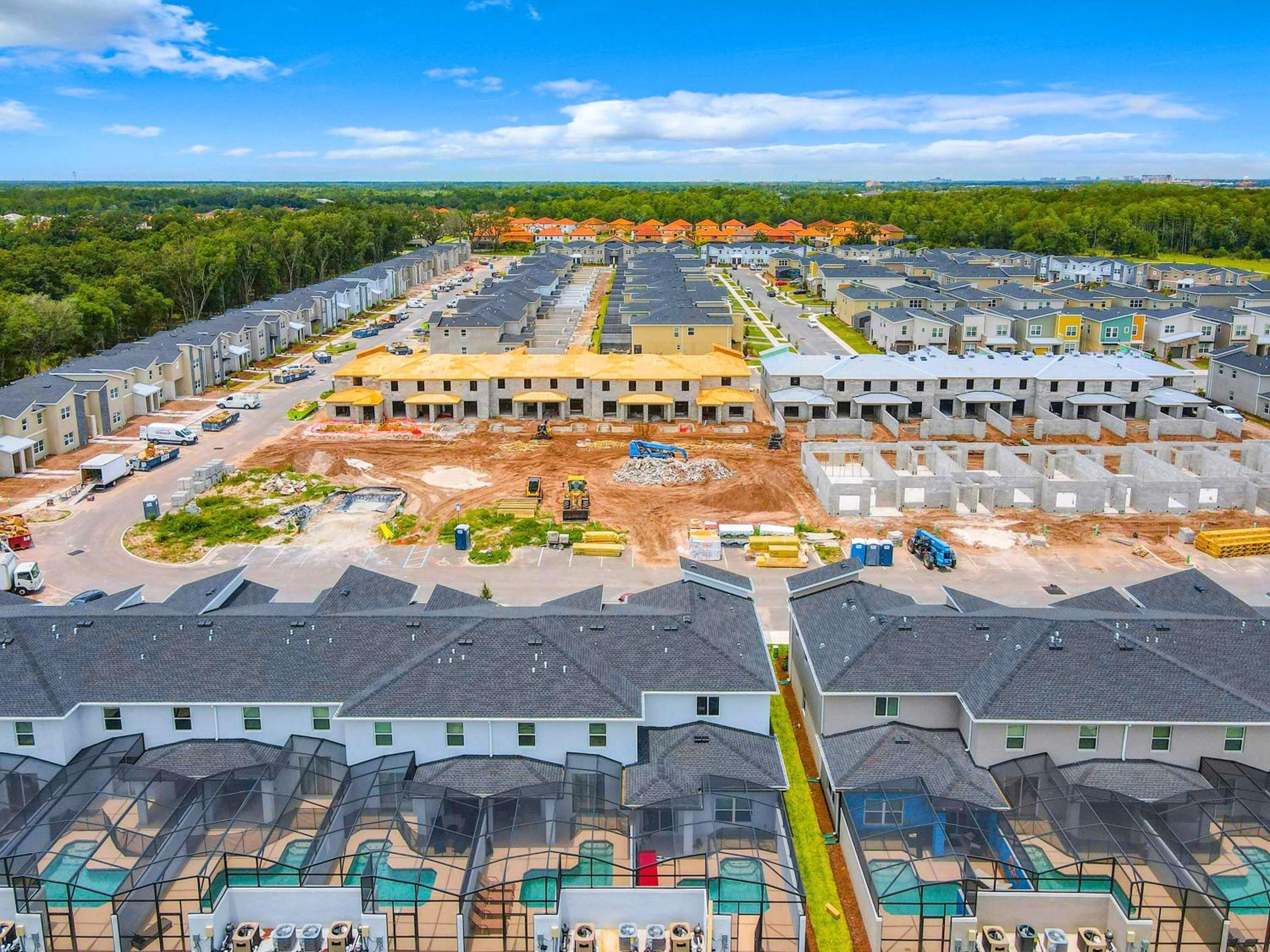 4BR Townhouse with Private Pool near Disney