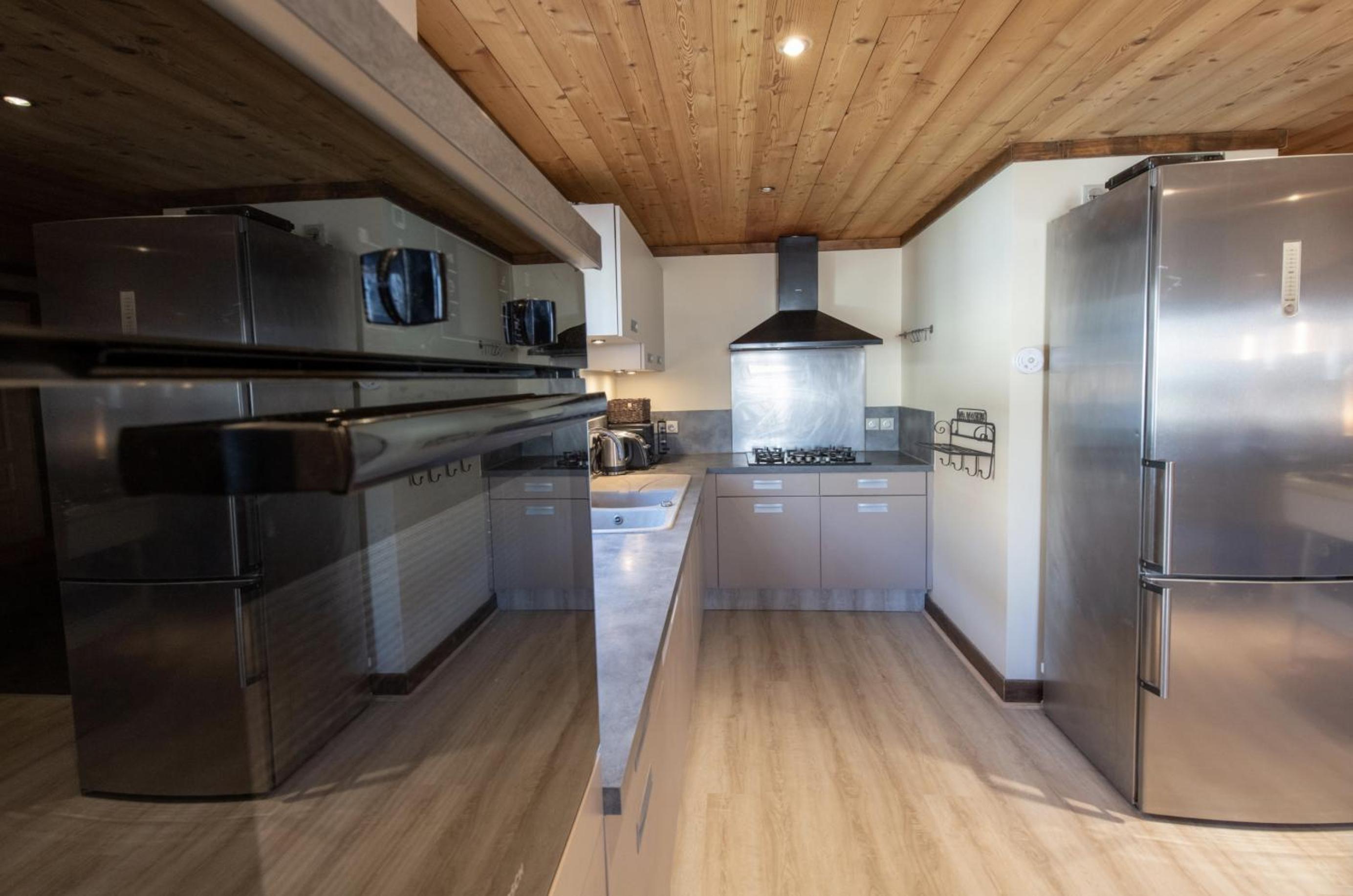 Chalet Magique - 4 stars - 4 bedrooms - center of Alpe d'Huez photo 4