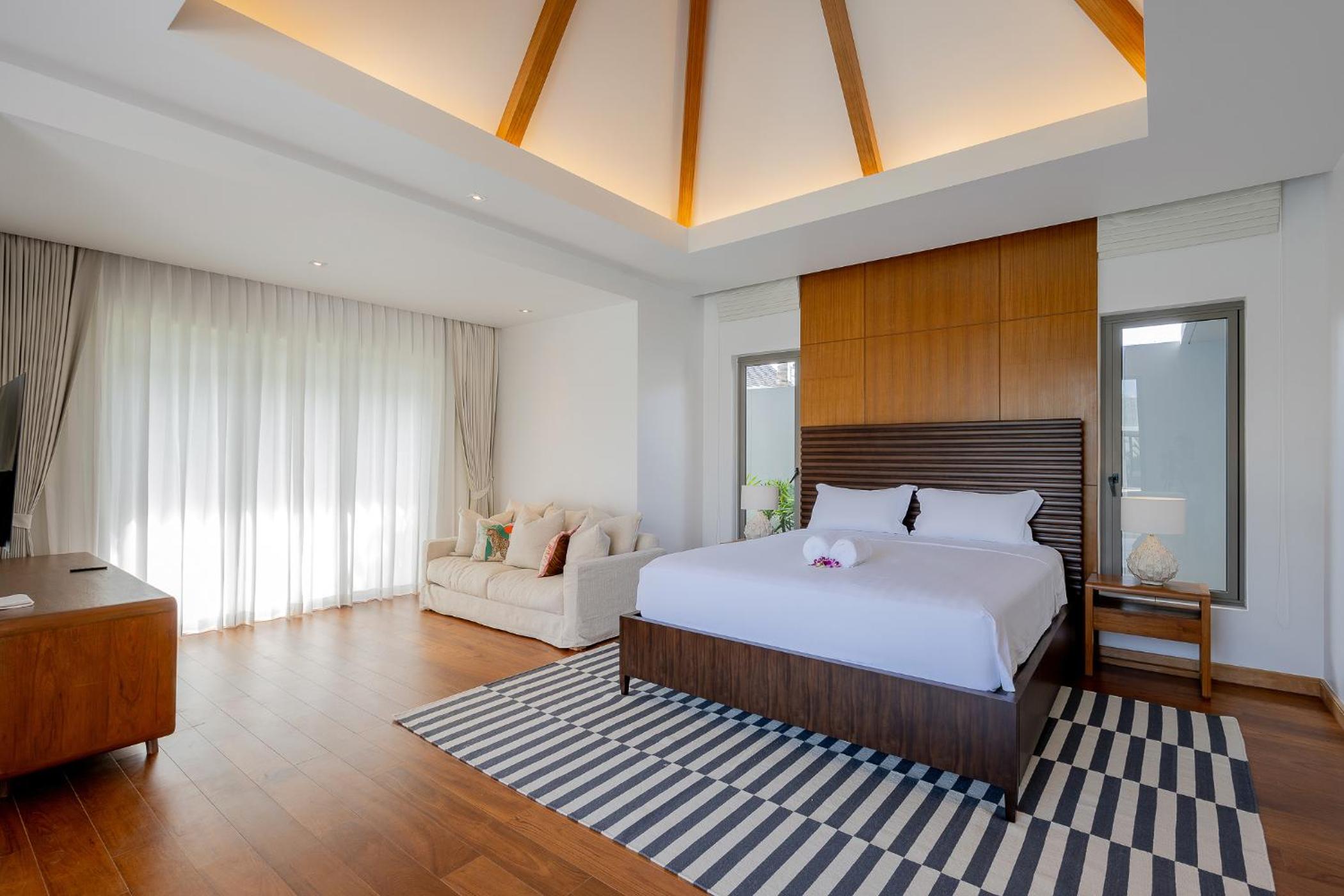 4BR Private Pool Villa near Laguna & Layan Beach- Anchan Tropicana by Warm Plus