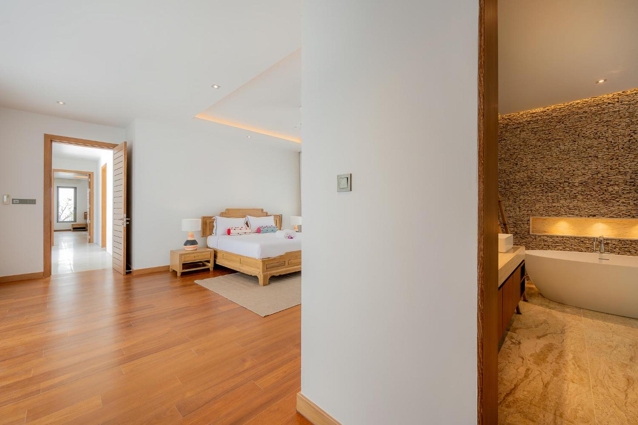 4BR Private Pool Villa near Laguna & Layan Beach- Anchan Tropicana by Warm Plus